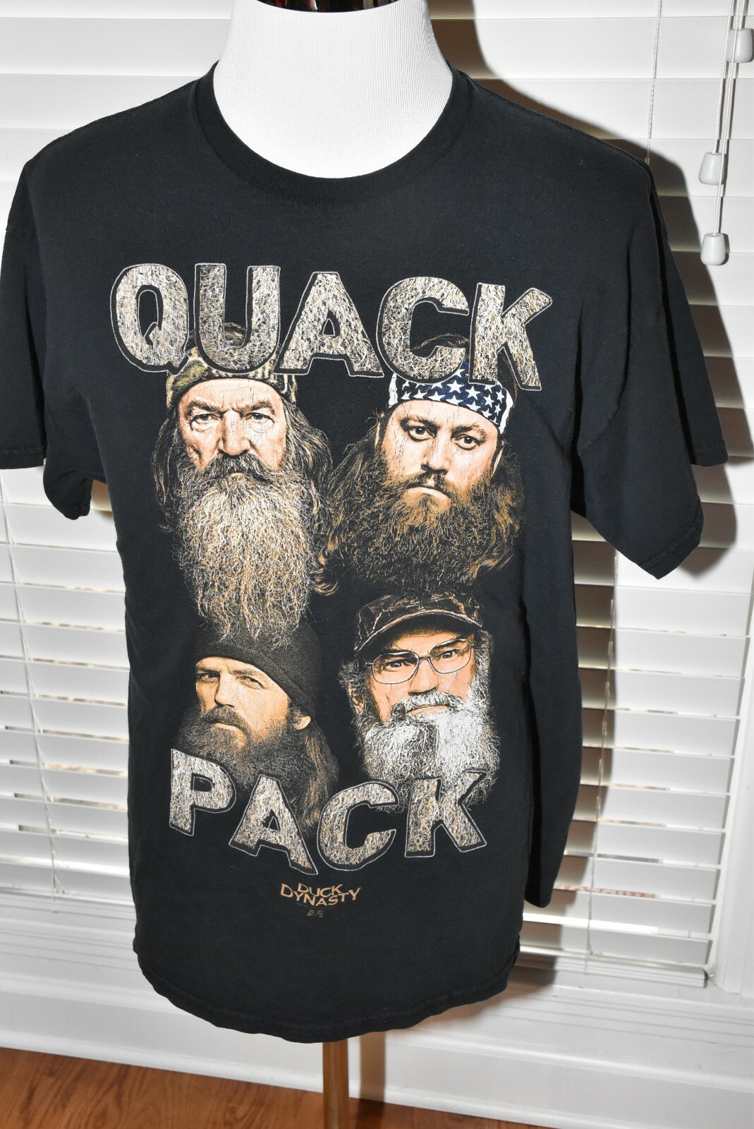 DUCK DYNASTY QUACK PACK CAST GILDAN BLACK XL T-Shirt