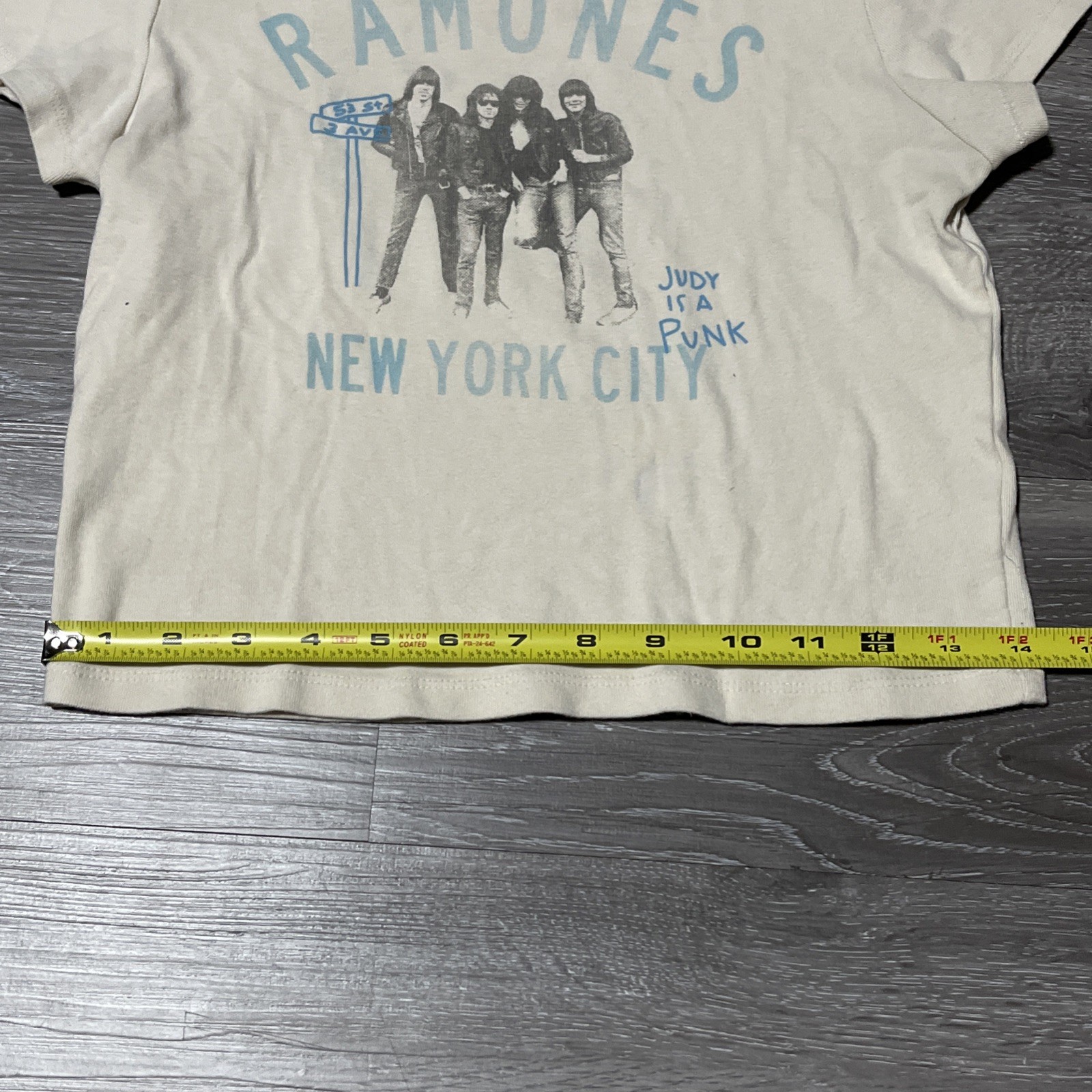 Ramones Cropped AE Band T-shirt gallery