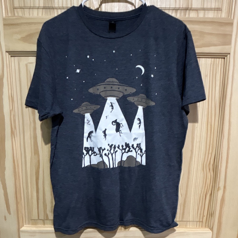 Gildan Softstyle Men’s S Blue Crew Neck Short Sleeve Graphic UFO Alien T-Shirt