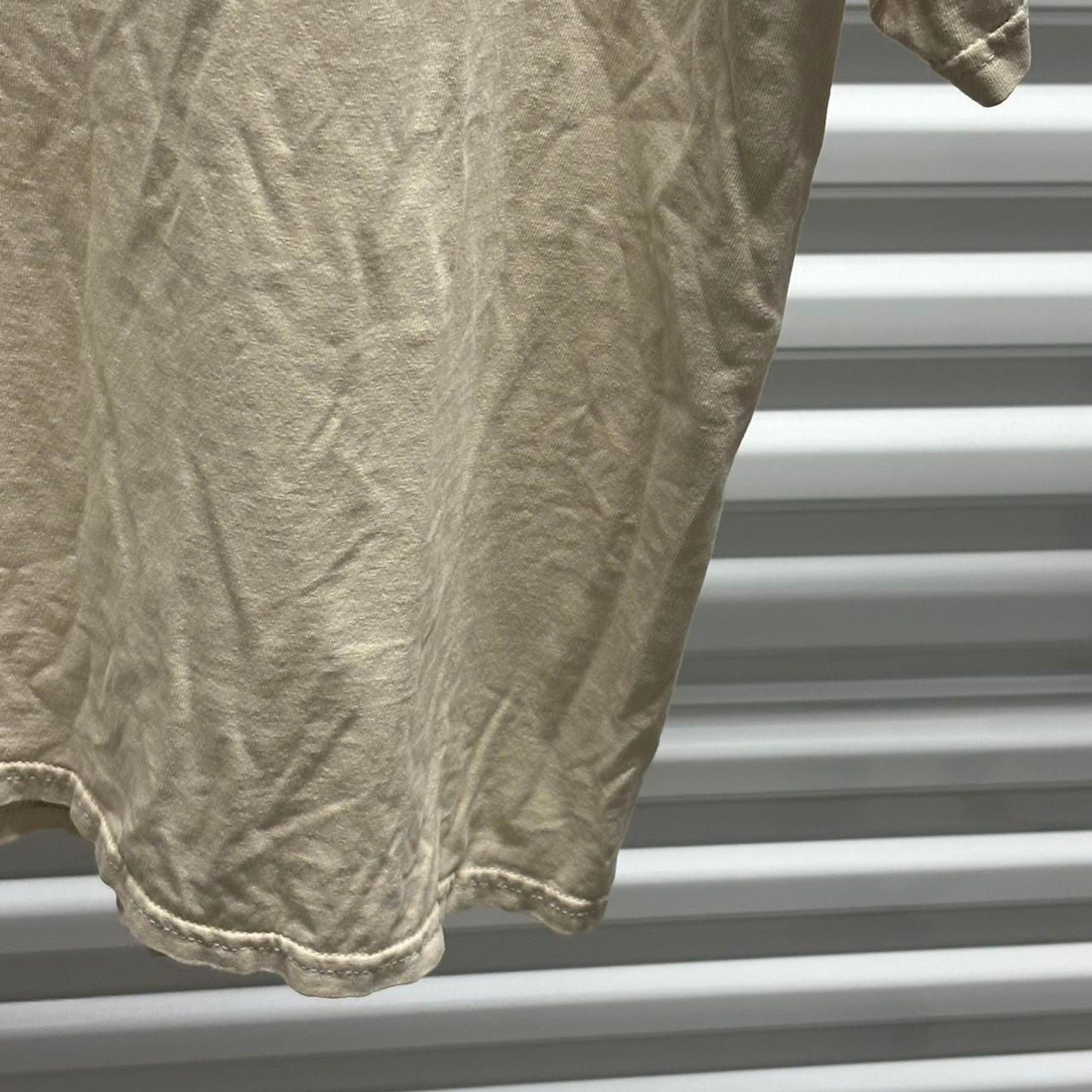 Unbranded Men's Cream and Tan T-shirt gallery