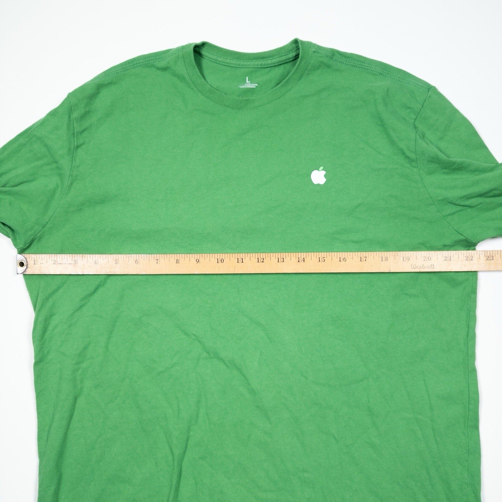 Two Apple Shirt Mens L Green Employee Short Sleeve Logo Leave The World Better gallery