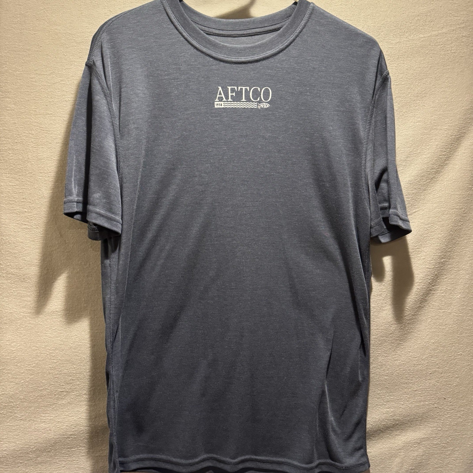 AFTCO Unisex Gray Short Sleeve T-shirt Size Medium Fishing Tackle Any Fish/Water