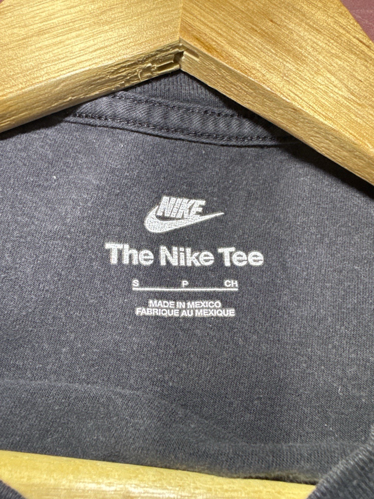 Nike The Nike Tee Black S Men's Short Sleeve Graphic Logo T-Shirt gallery