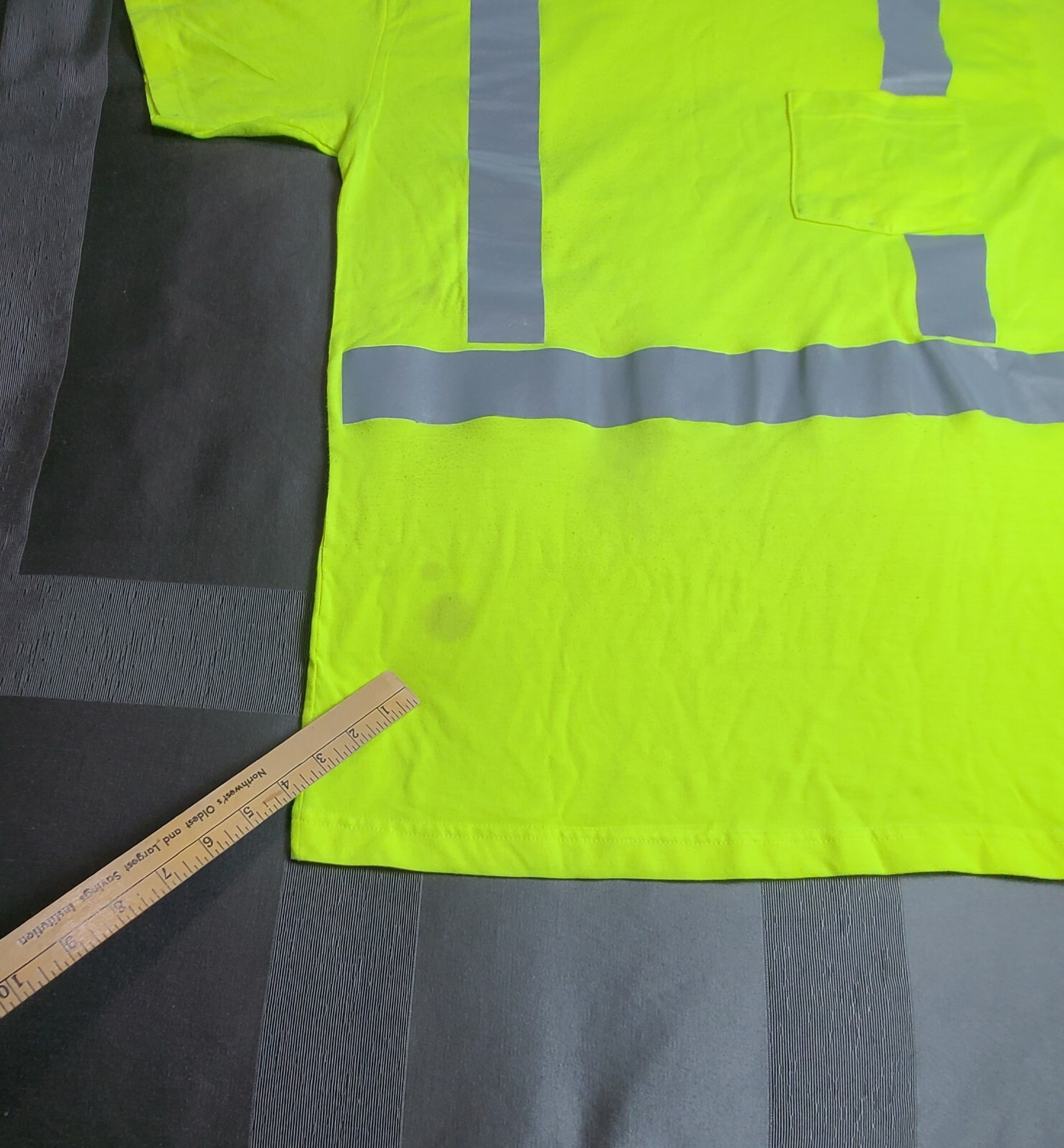 Industrial Grade Large-Tall Yellow High Vis T Shirt. Type R Class 2 gallery