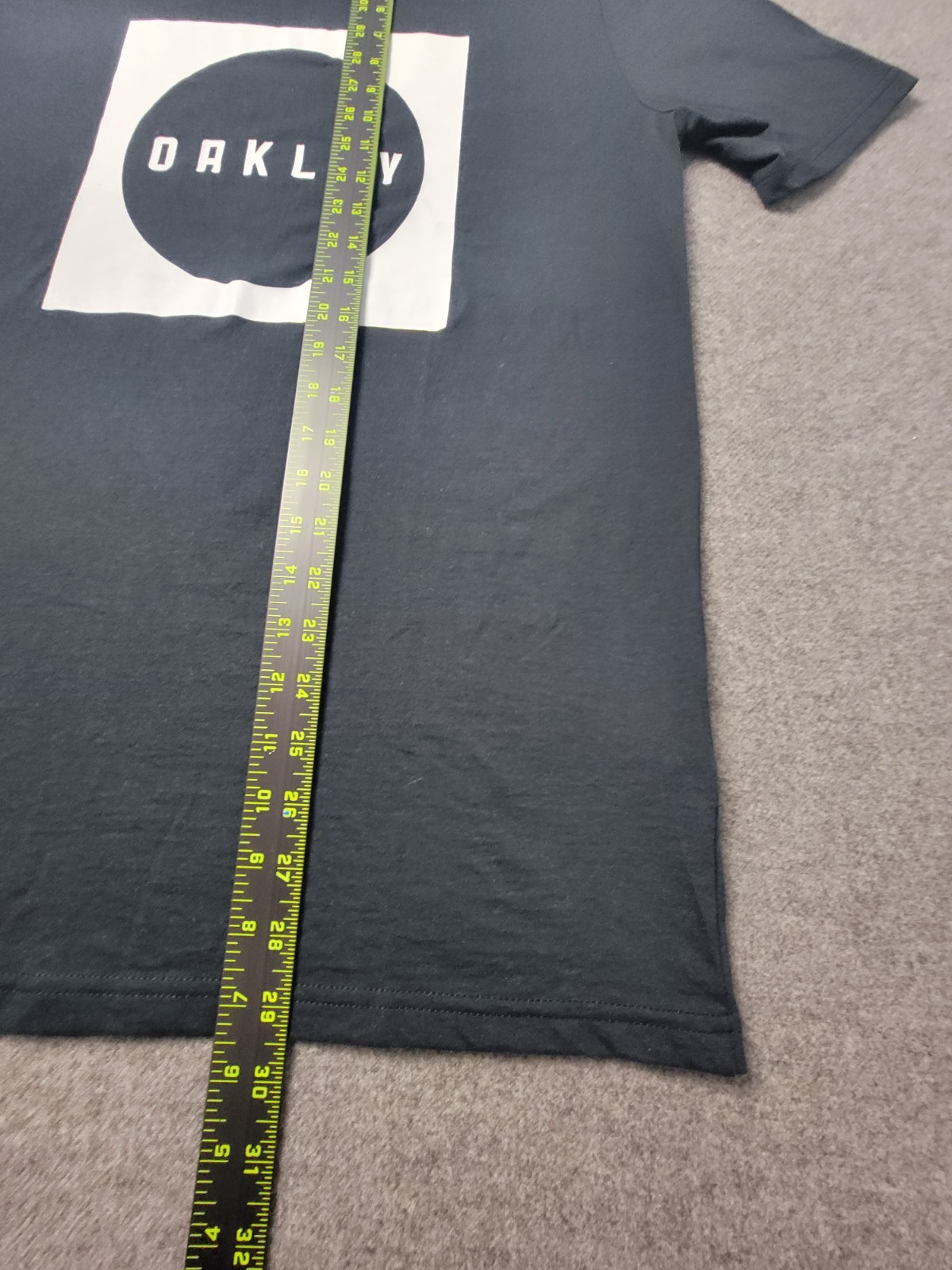 Oakley T-Shirt Men M Black Regular Fit Hydrolix Eclipse Skate Surf Beach Outdoor gallery
