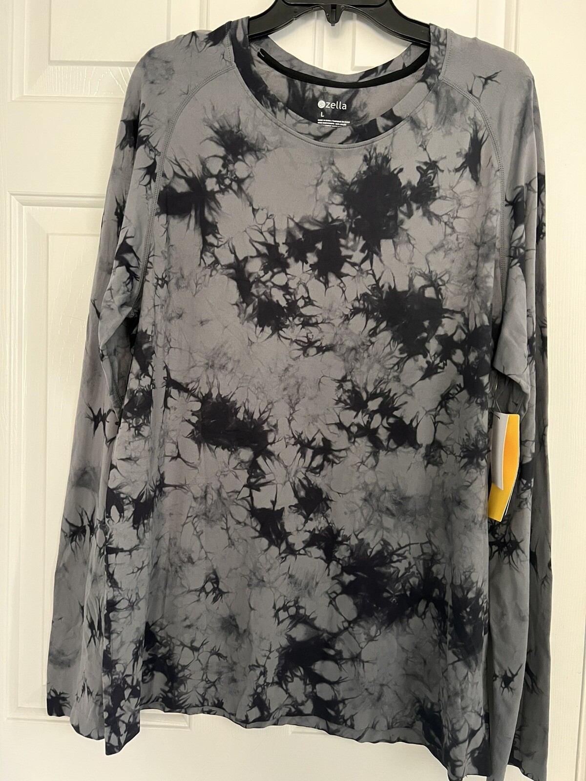 Zella Mens Jamie Crewneck Pullover shirt Size XL New with tags Gray and Black gallery