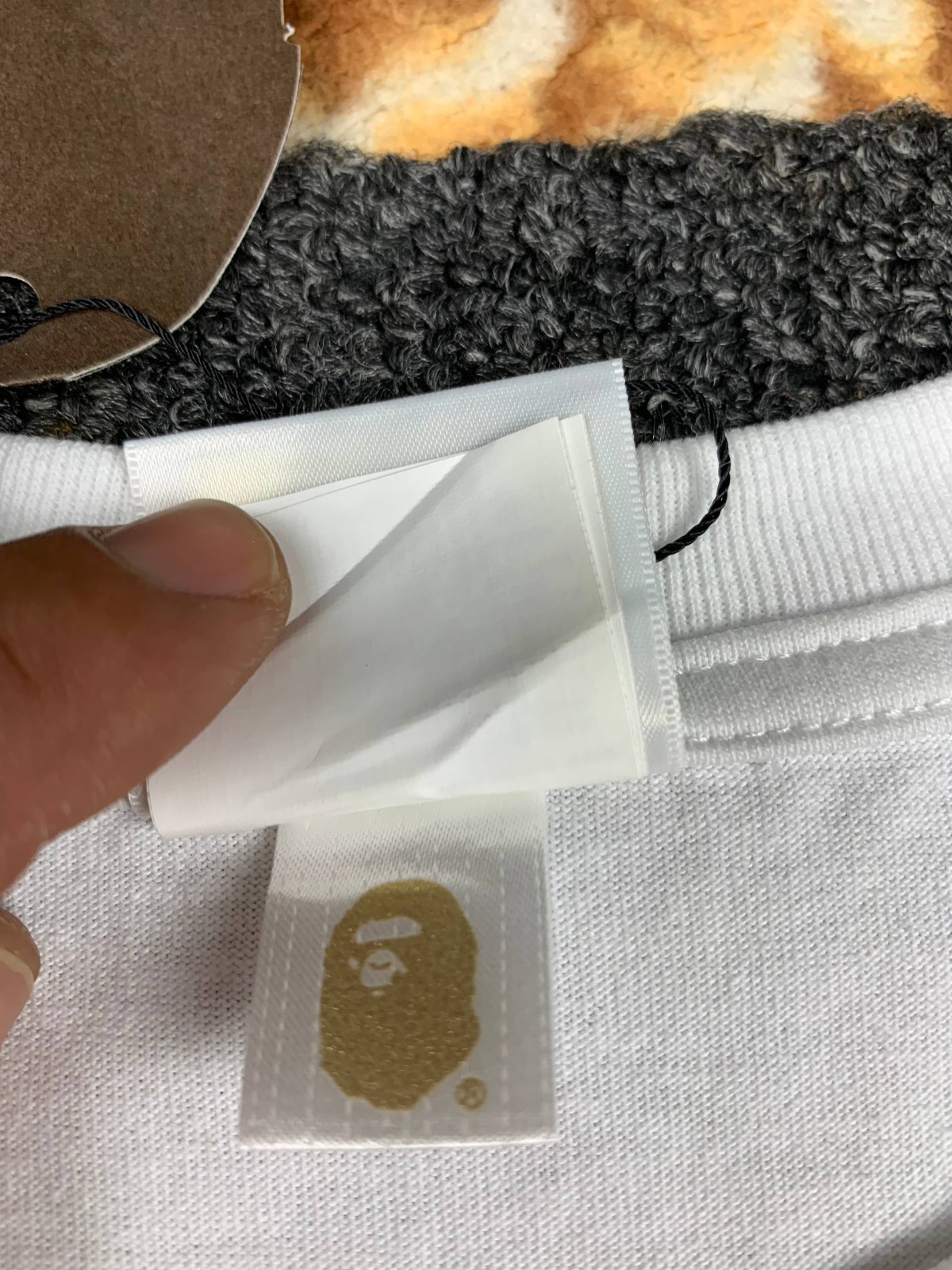 A Bathing Ape Tiger Print Short Sleeve T-Shirt White XL Cotton Graphic Top gallery