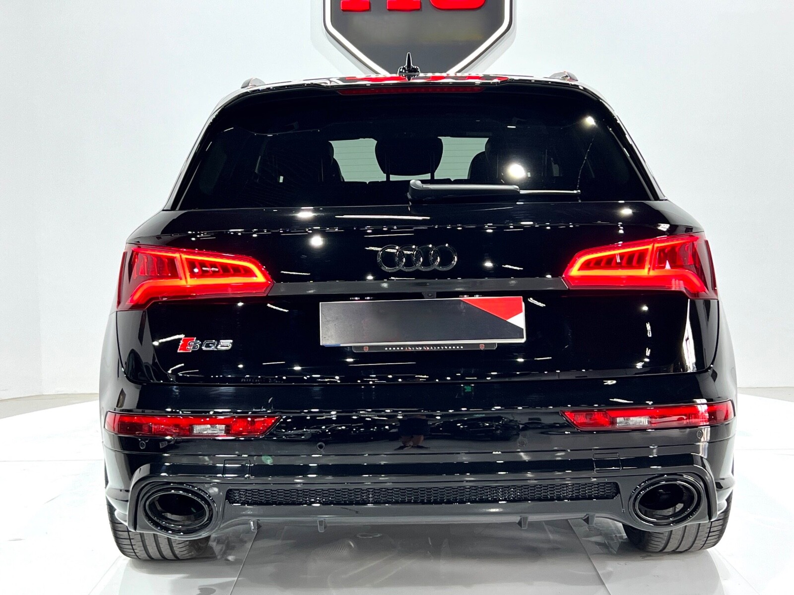 BKM RS Style Upgrade Rear bumper set with Diffuser  Fit Audi Q5 SQ5 B9