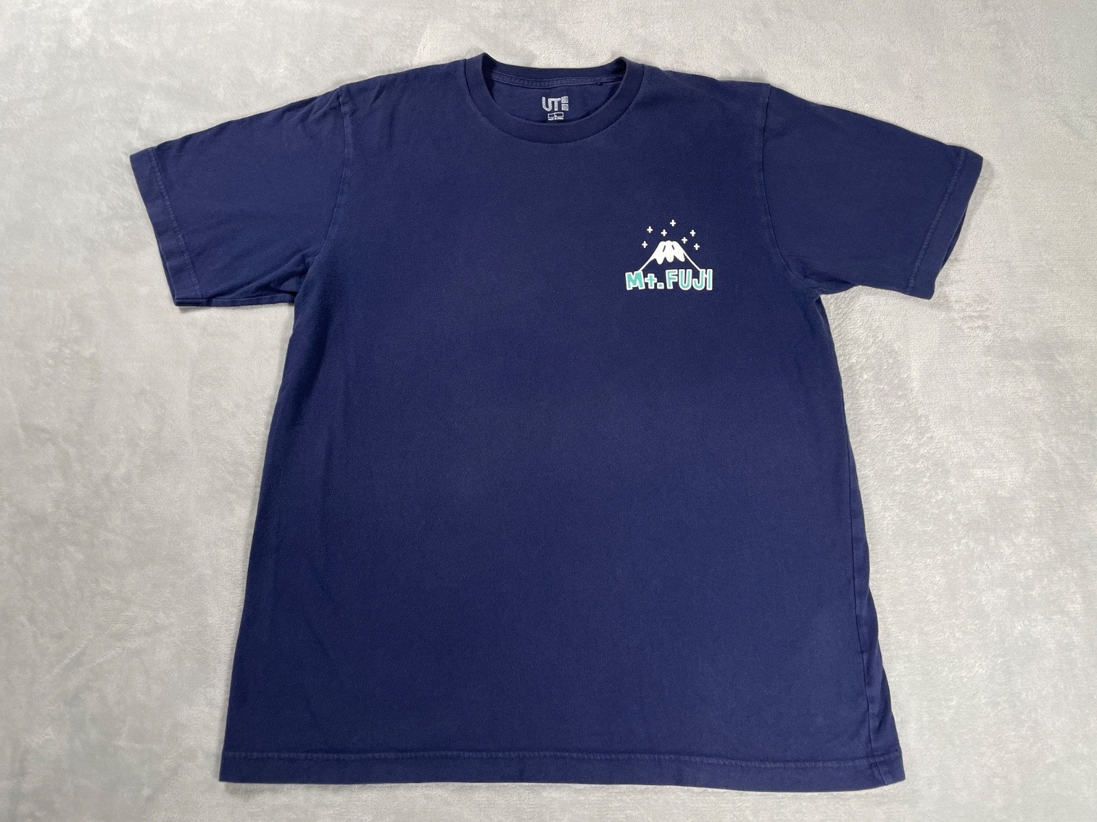 Uniqlo UT T-Shirt Mens L Navy Mt. Fuji Graphic Tee Japan Style Cotton gallery