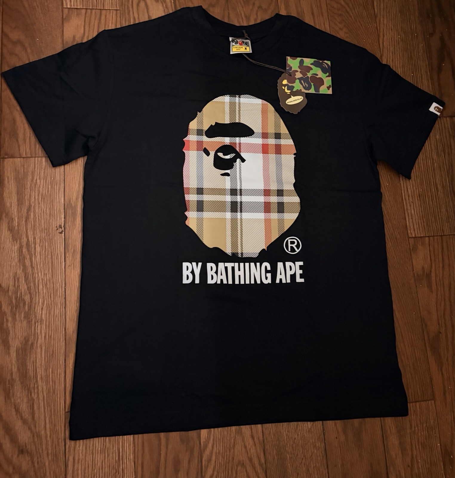 A Bathing Ape Black Graphic Logo Short Sleeve Crew Neck T-Shirt Size M New gallery