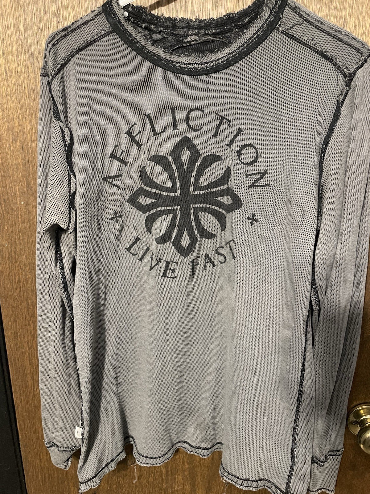 Affliction Live Fast Thermal Shirt Mens L Gray Flocked Cross Distressed Y2K gallery