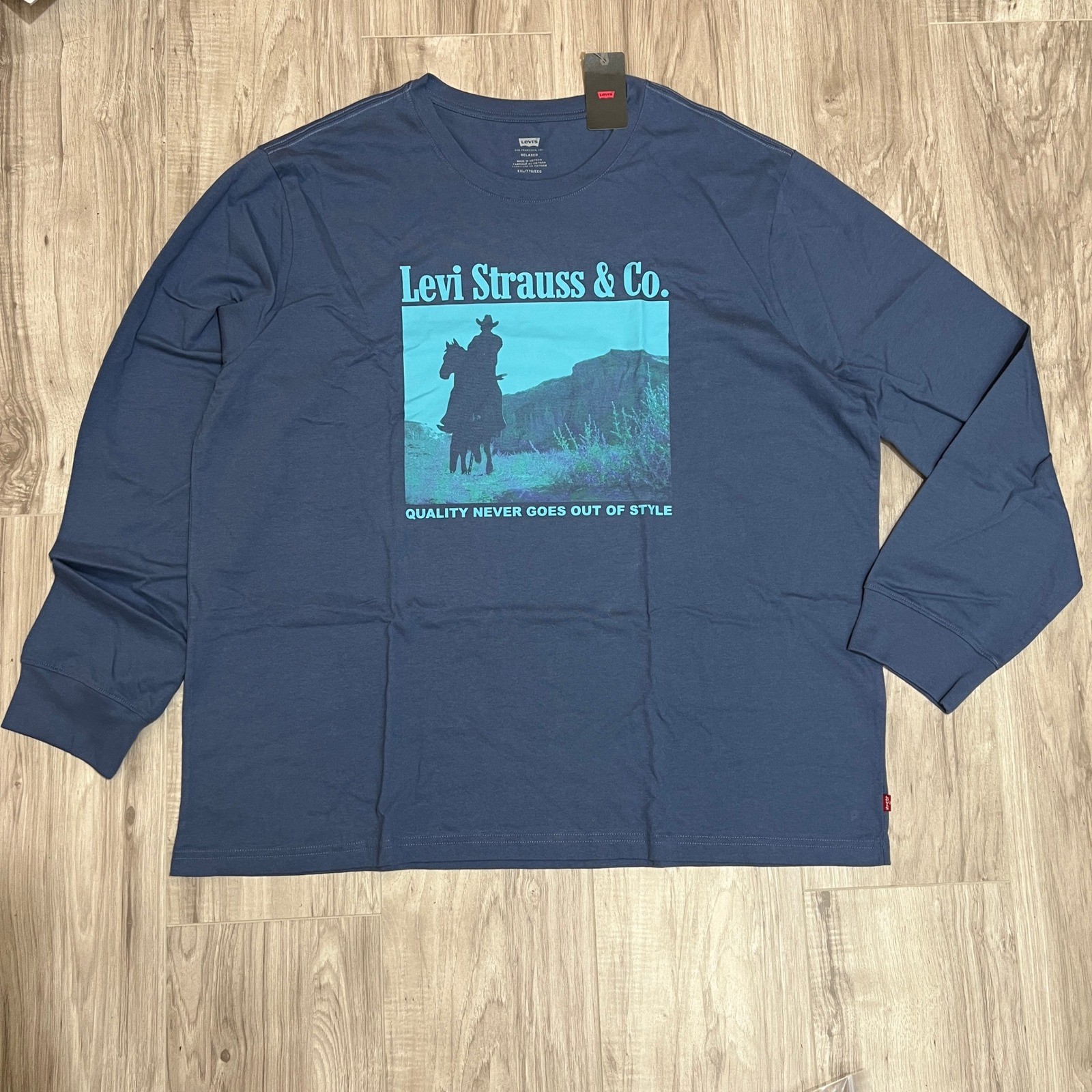 Levi's Men's Size 2XL Long Sleeve Tee Blue Western Graphic Cowboy Mesa Relaxed gallery