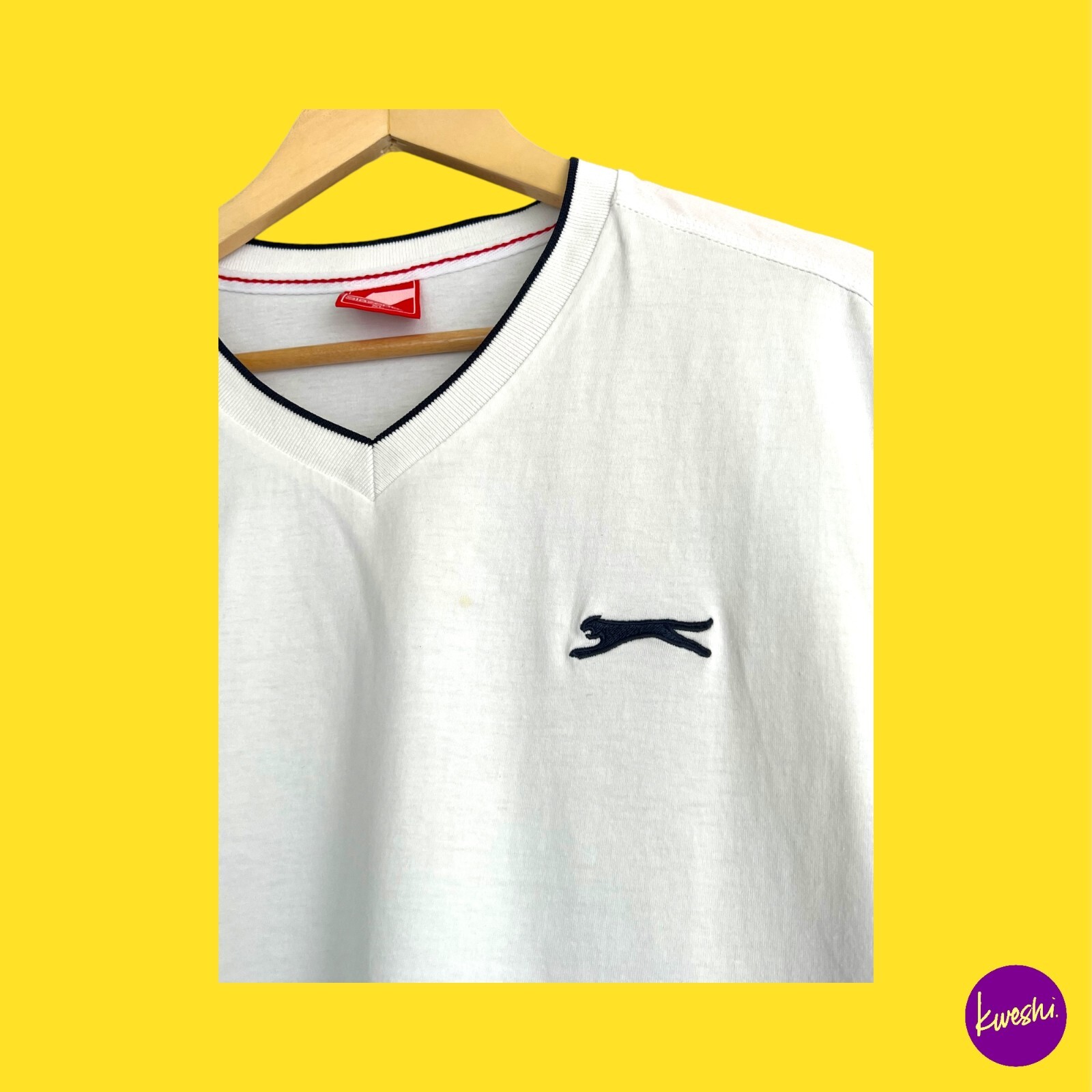 SLAZENGER Men's Essential T-Shirt, 100% Cotton, Crew Neck, White, UK XL gallery