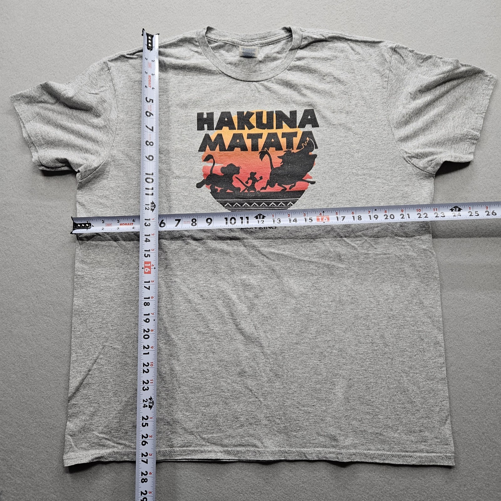 Delta Apparel Inc Men's XL Hakuna Matata Gray T-Shirt gallery