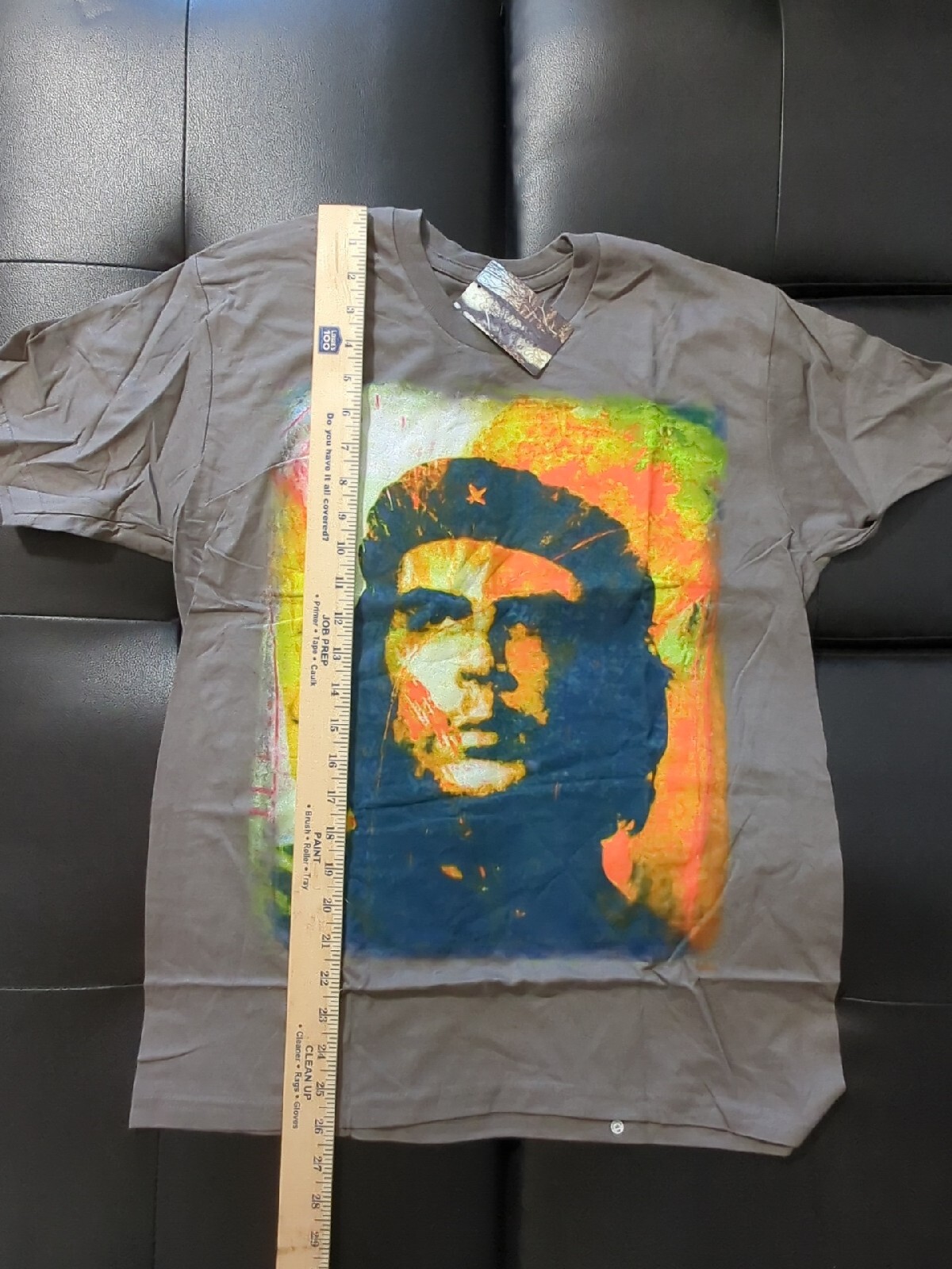 NWT Che Guevara Revolutionary T-Shirt Men's Short Sleeve Gray Graphic Print M gallery