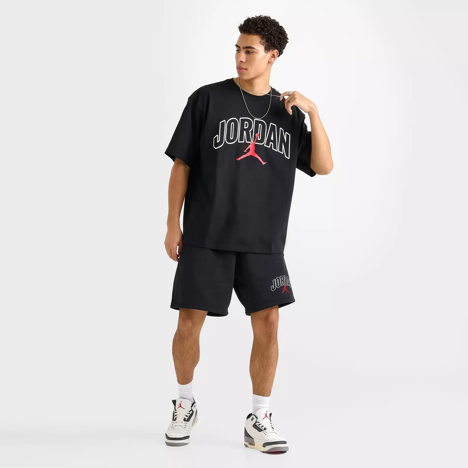 Air Jordan Brooklyn Arch Logo Mens T-Shirt Black Red Medium NWT gallery