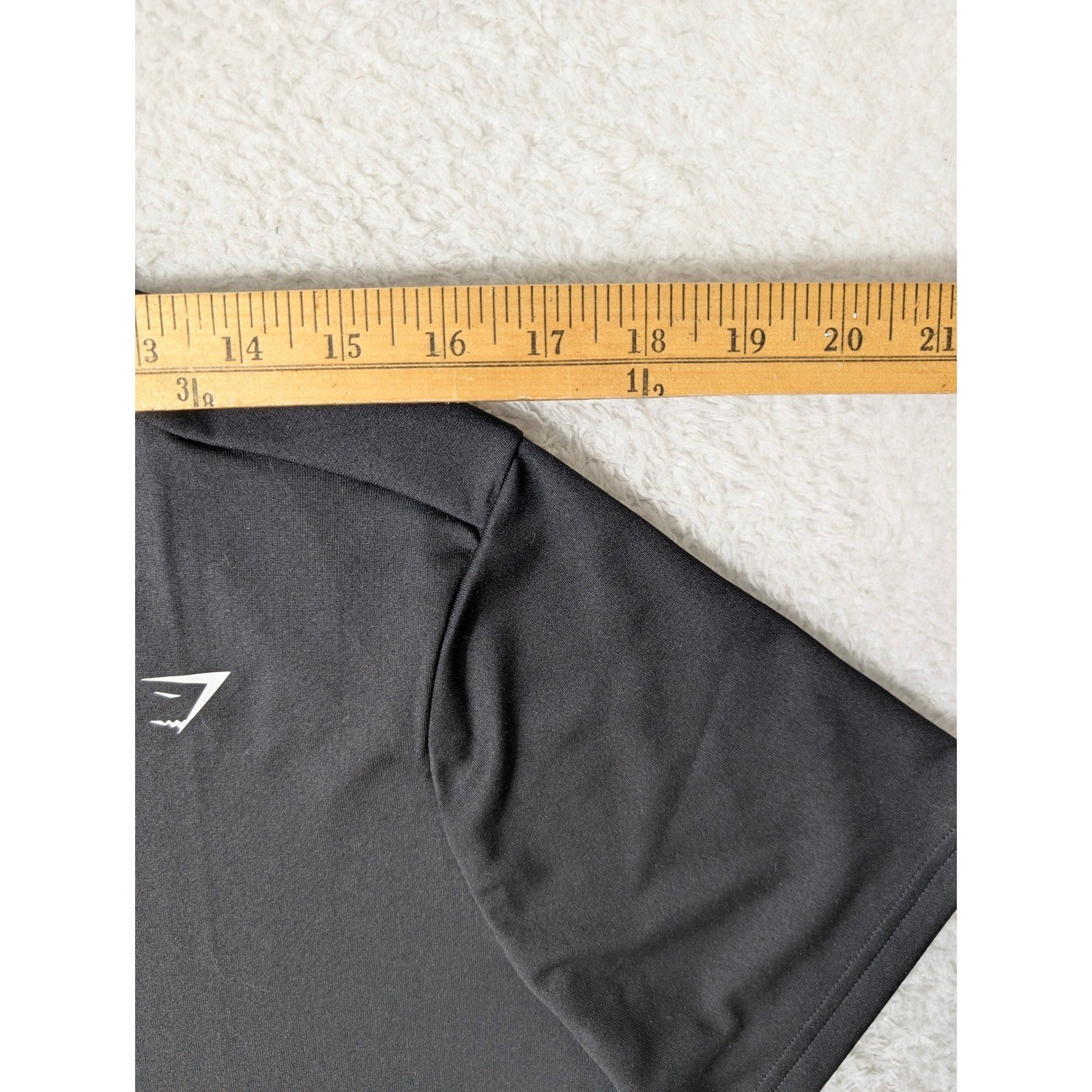 NEW Gymshark Training T-Shirt Mens Med Black Recycled Polyester Performance Tee gallery