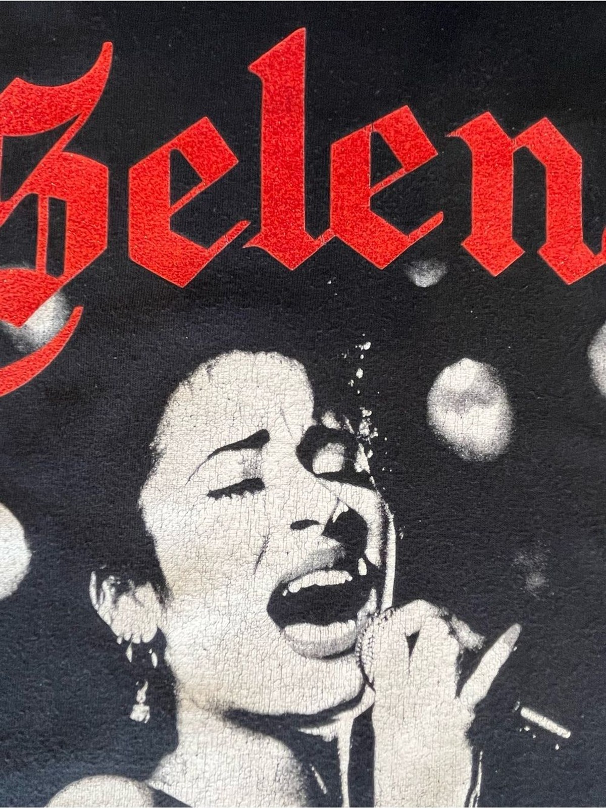 Official Selena Quintanilla Graphic T-Shirt Black/Red Gothic Font Large Unisex gallery