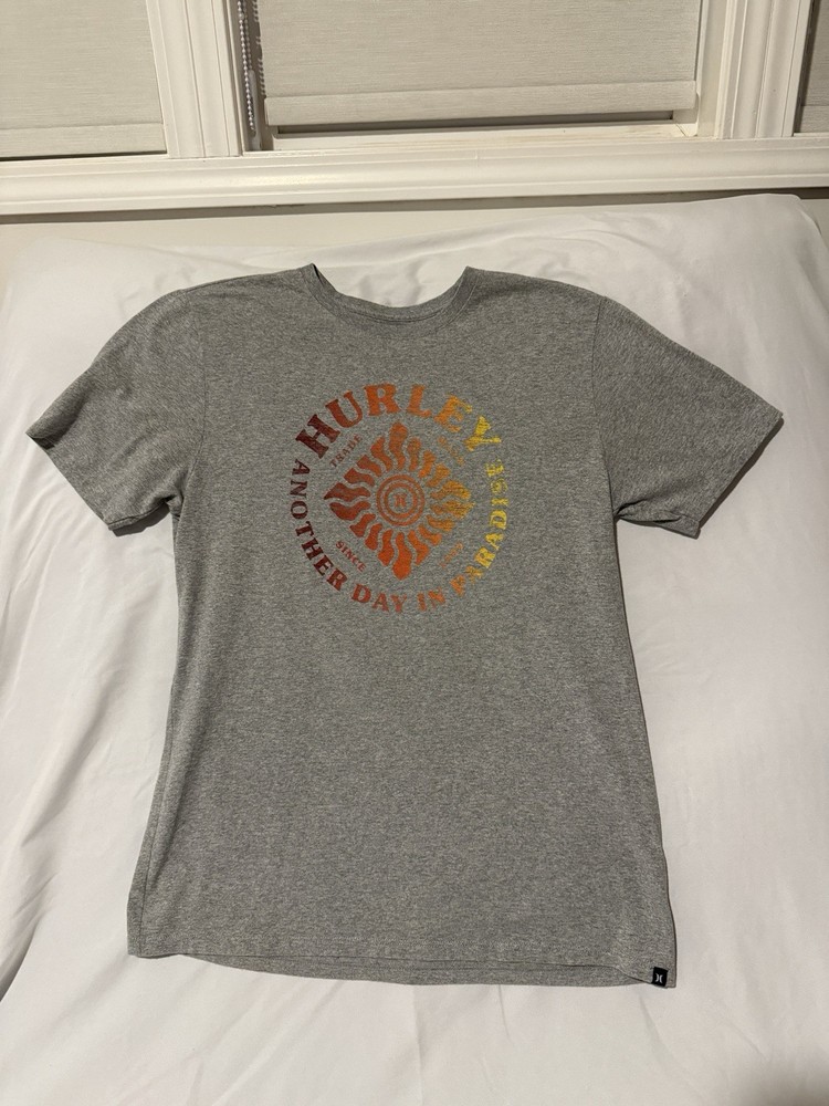 Hurley Gray Cotton Blend Knit Regular Fit Crew Neck Logo Graphic Tee Men’s M
