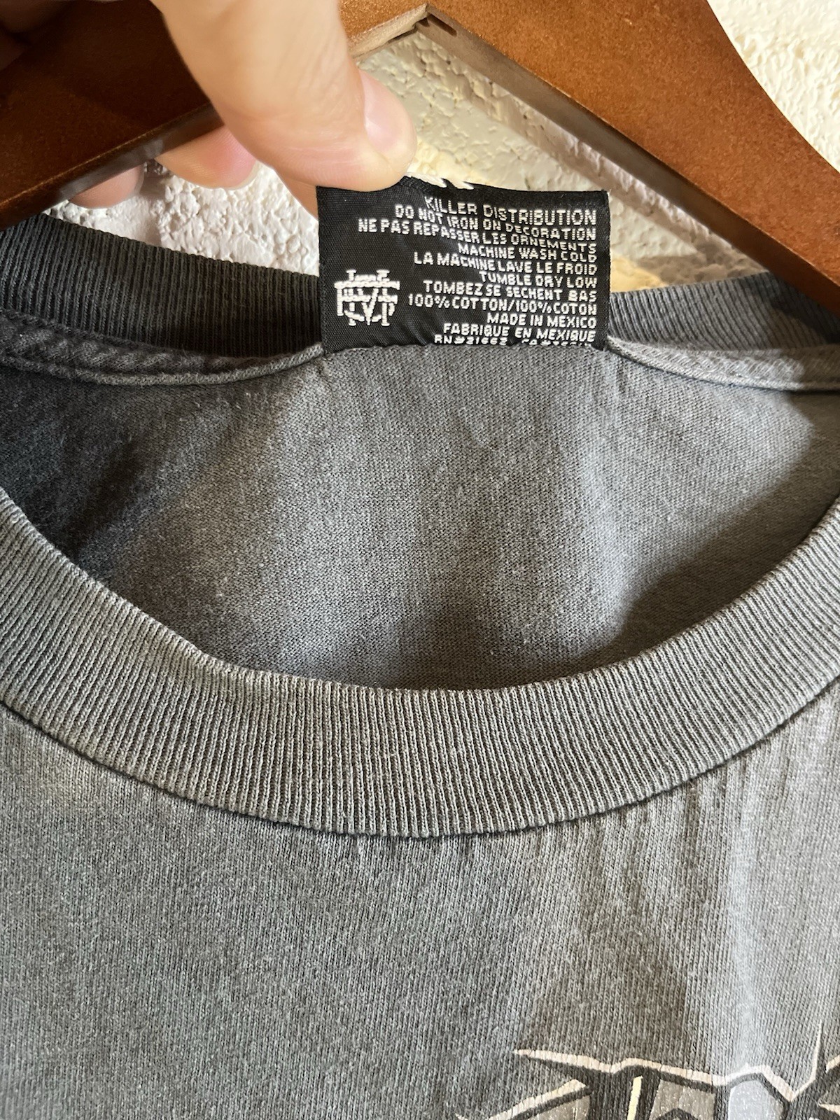 Vintage Y2K Famous Stars and Straps T-shirt Men’s Size XL Grey Graphic Logo gallery