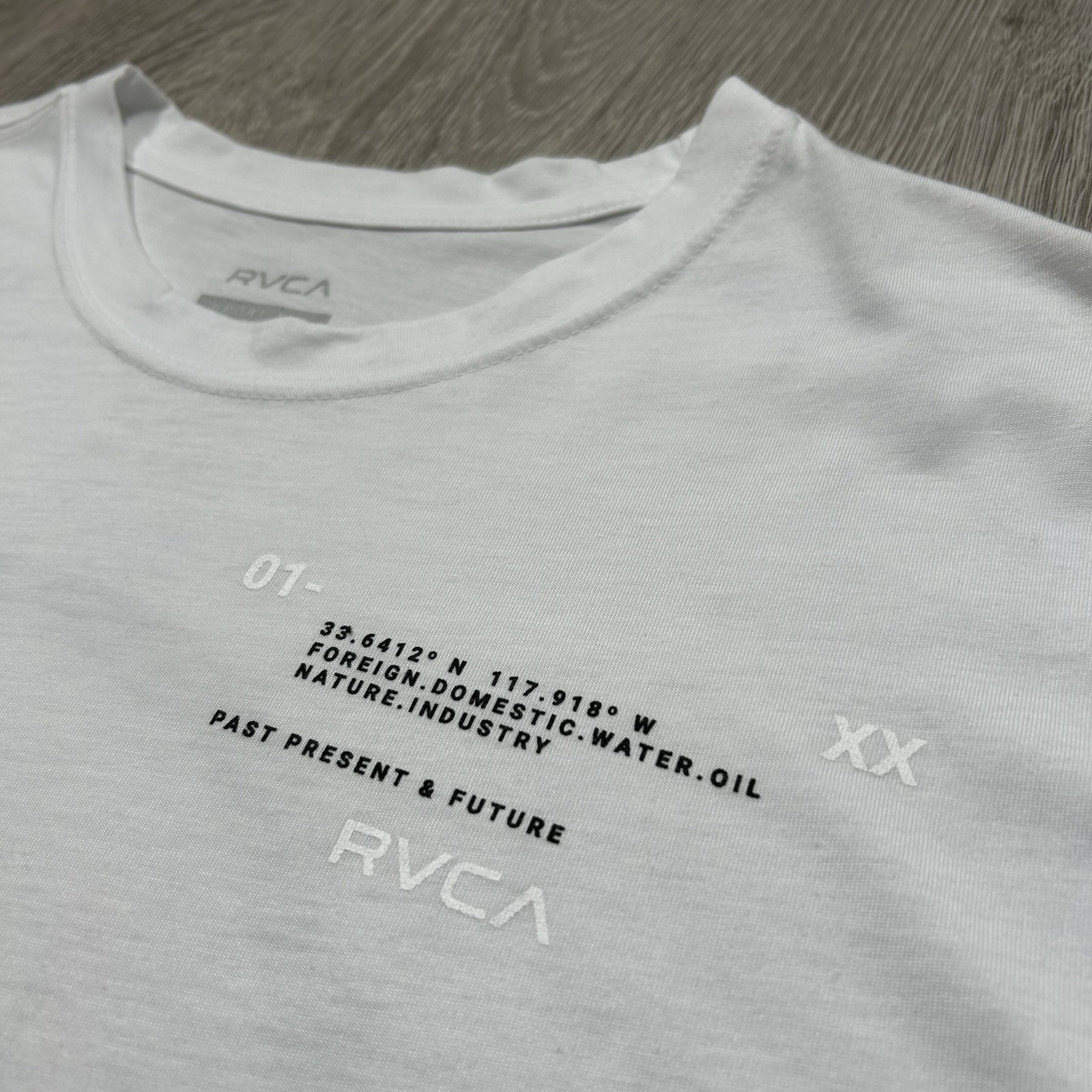 RVCA VA Sport Tee T Shirt Mens XL White Gym Workout Regular Fit Coordinates gallery