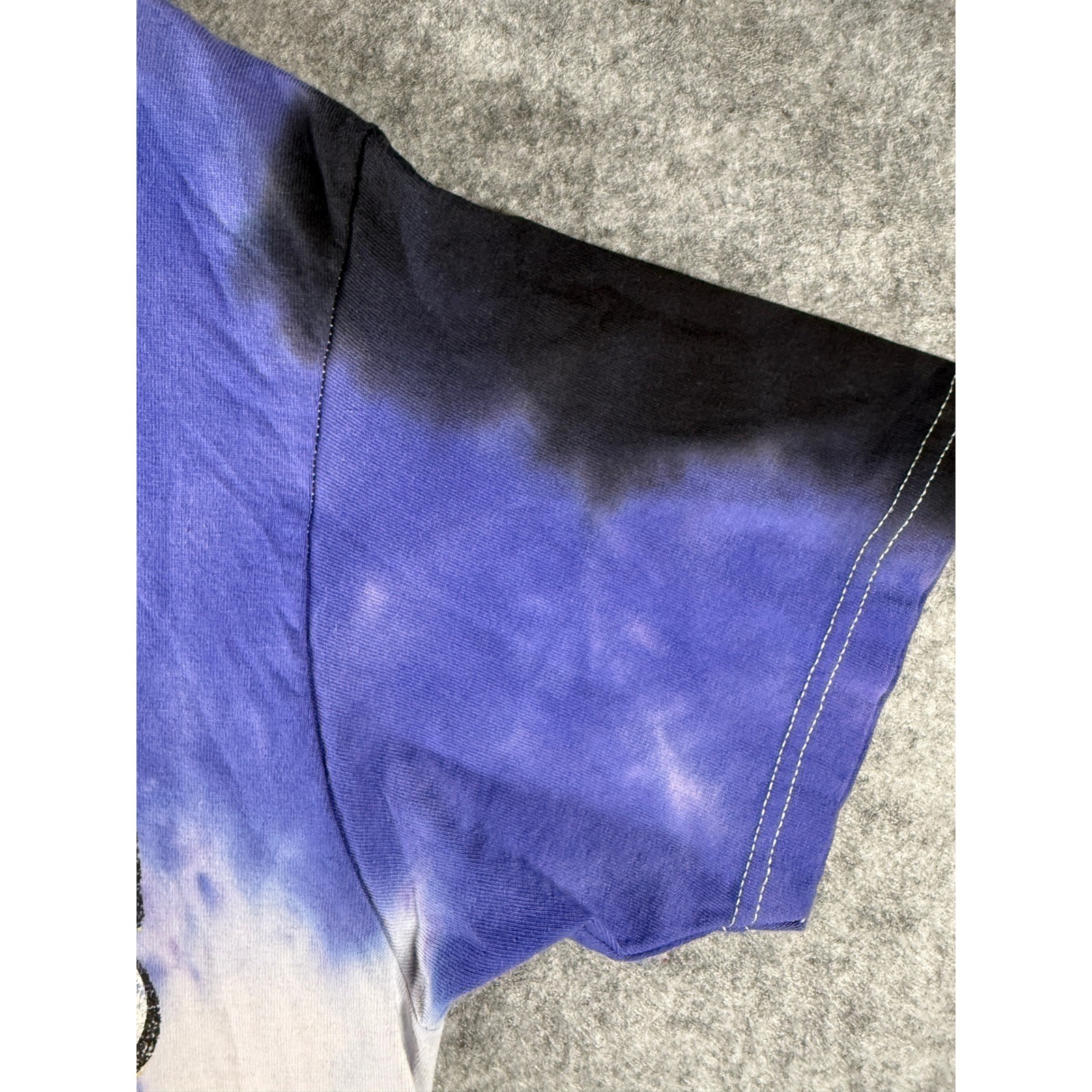 Disney Hocus Pocus Tie Dye Shirt Mens Medium Purple Black Binx Cat Halloween Tee gallery