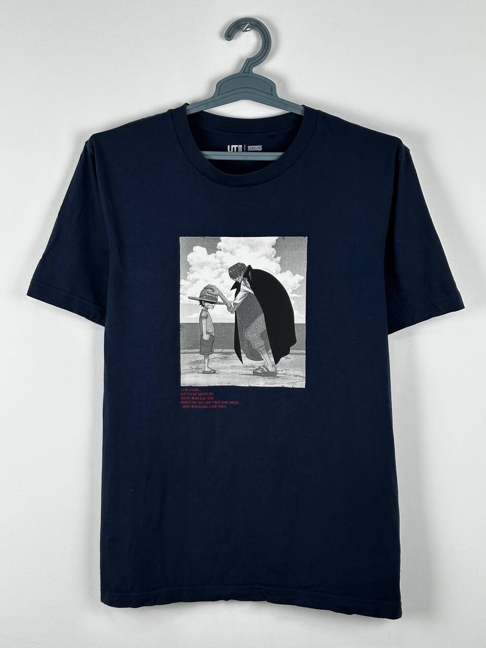 Uniqlo x ONE PIECE FILM RED Luffy Shanks T-SHIRT TEE Size M