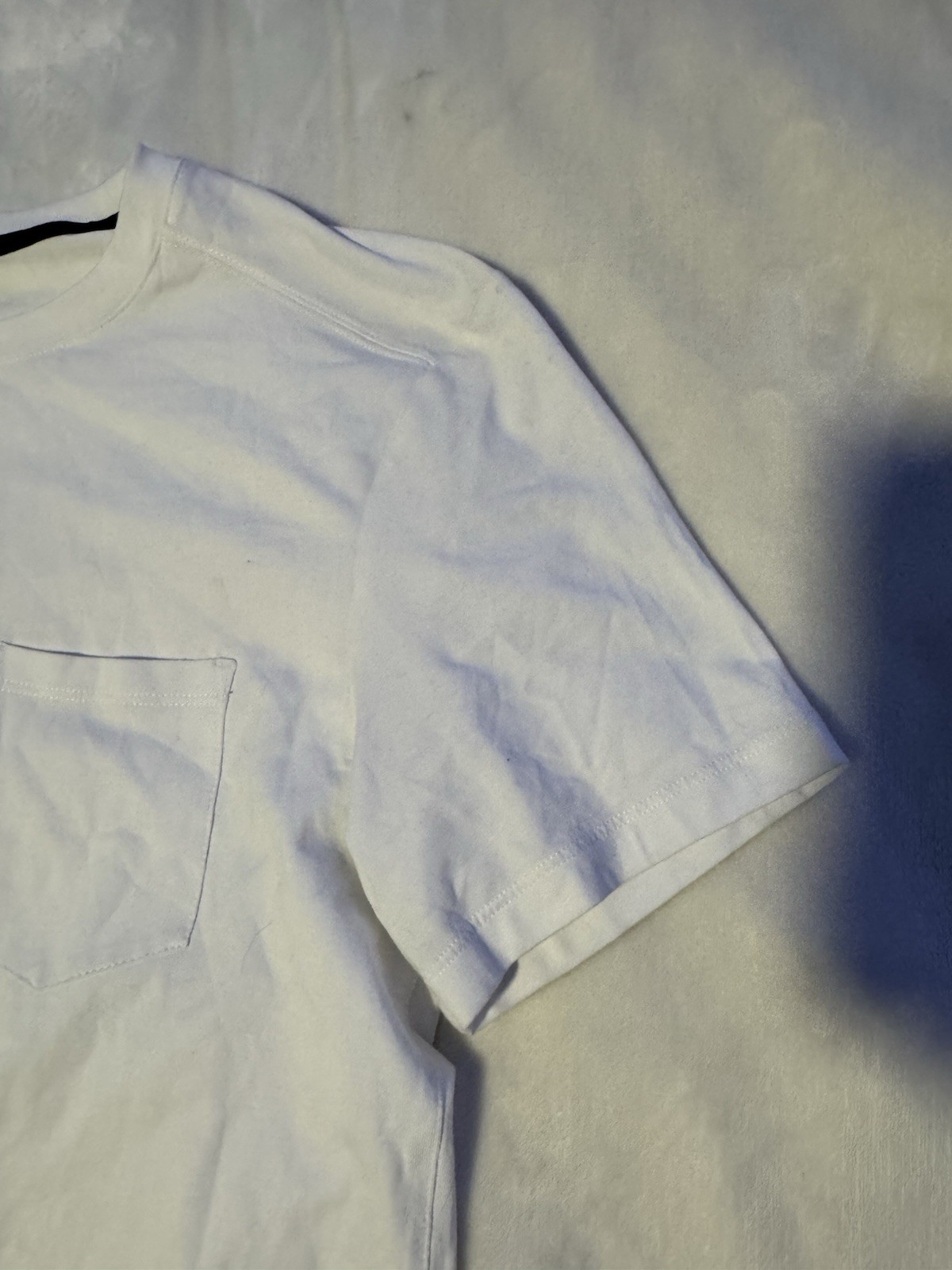 NWT Men’s VRST Pure White Washed Pocket Size Small T-Shirt $38 gallery