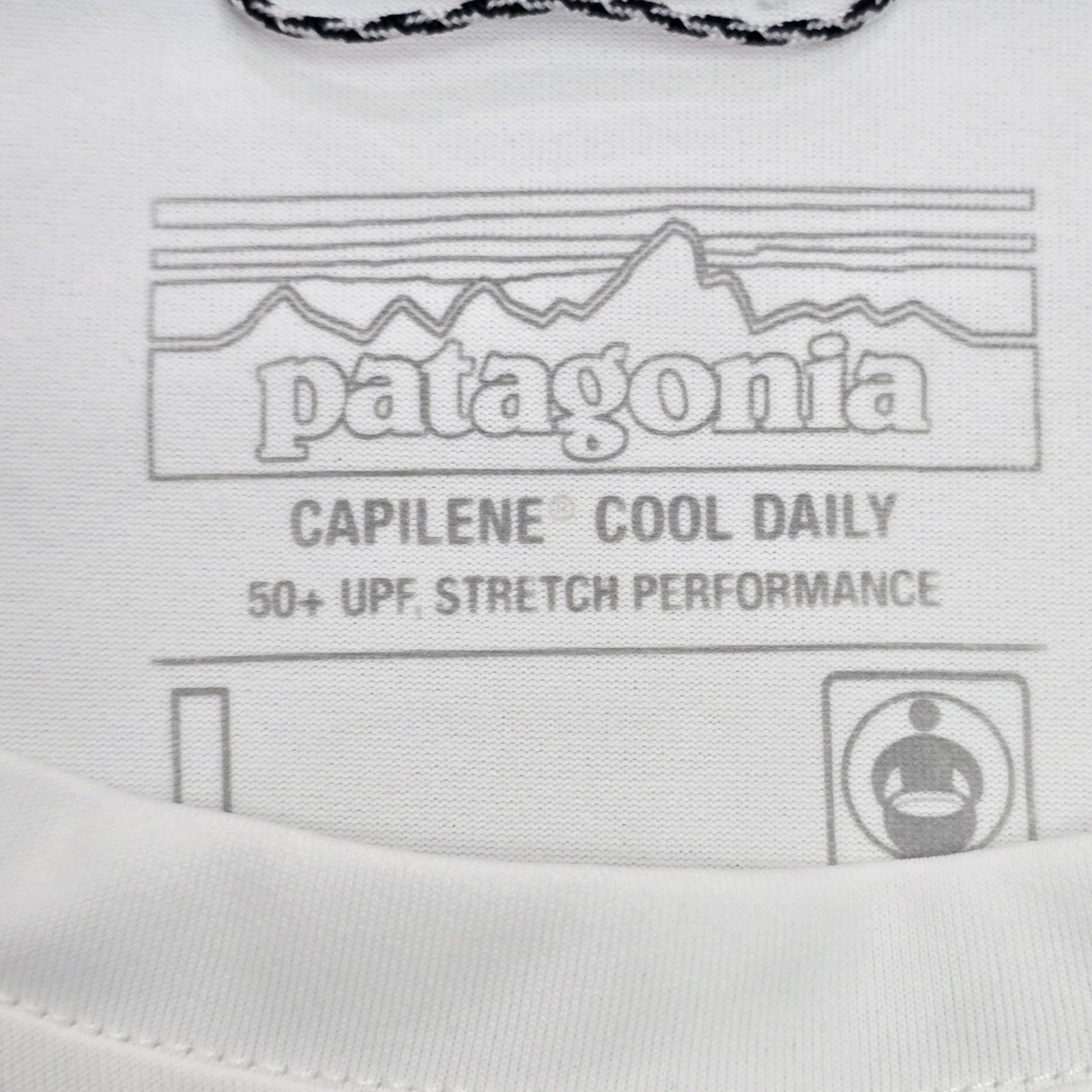 Patagonia Capilene Cool Daily Graphic Shirt Mens Medium White Wave UPF 50+ Tee gallery
