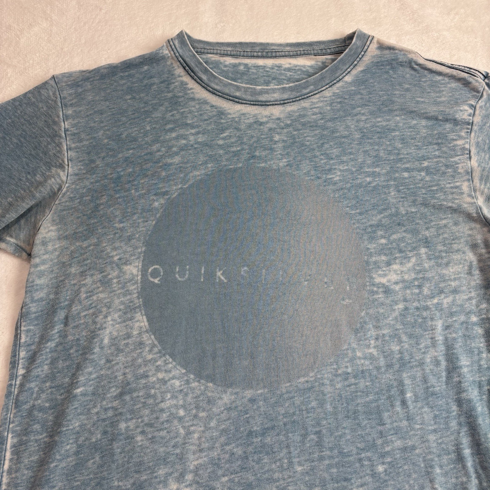 Quiksilver Blue Short Sleeve Graphic Light Weight Shirt Men's Medium Sheer gallery
