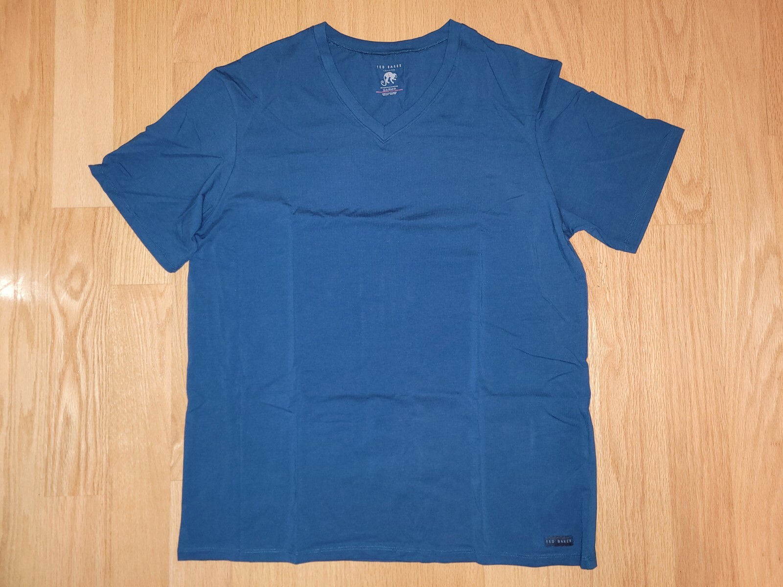 New Men's TED BAKER LONDON Cotton Blend V-neck T-shirt. Choose Size/Color gallery