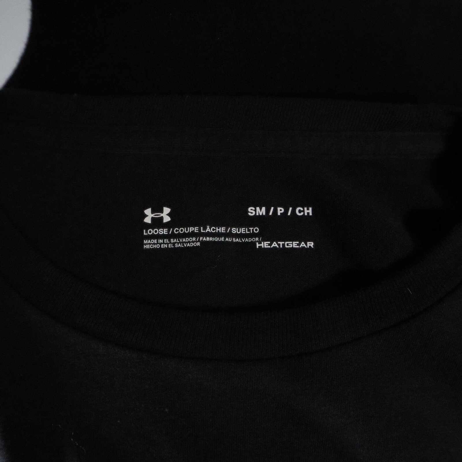 Under Armour Shirt Mens Small Heatgear Loose Activewear Long Sleeve Indianapolis gallery