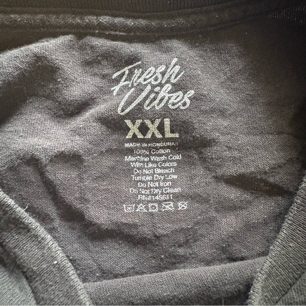 Fresh Vibes Good Friends Bad Habits Graphic T-Shirt Black XXL Skull Beer Tee gallery