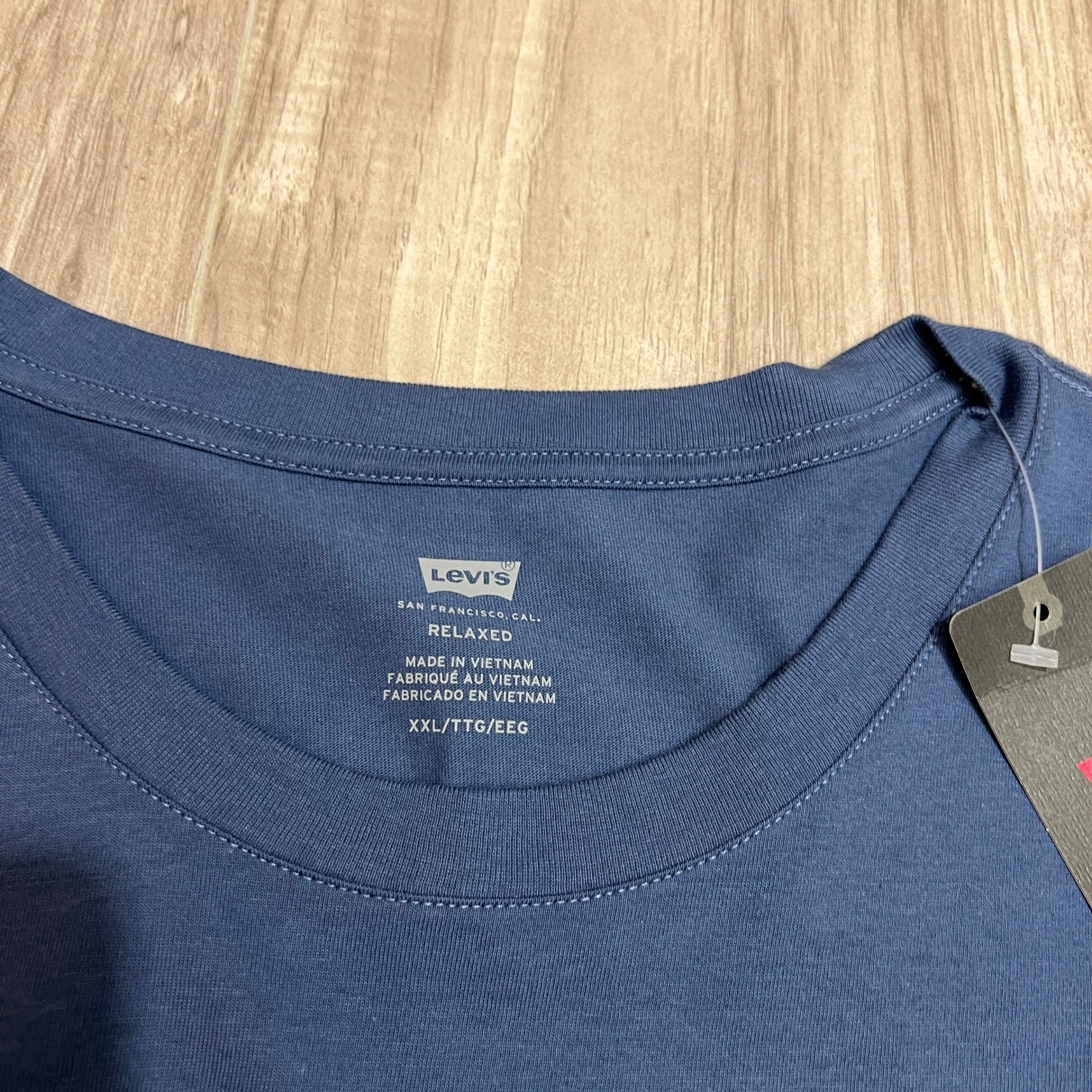 Levi's Men's Size 2XL Long Sleeve Tee Blue Western Graphic Cowboy Mesa Relaxed gallery