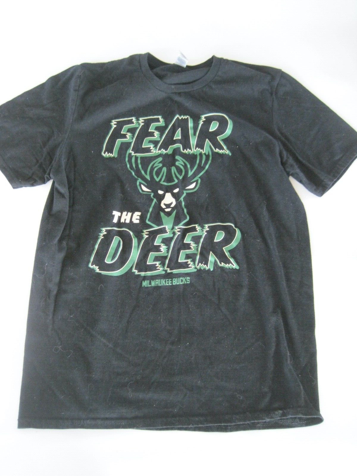 Men’s Small Fear The Deer Milwaukee Bucks T Shirt EUC
