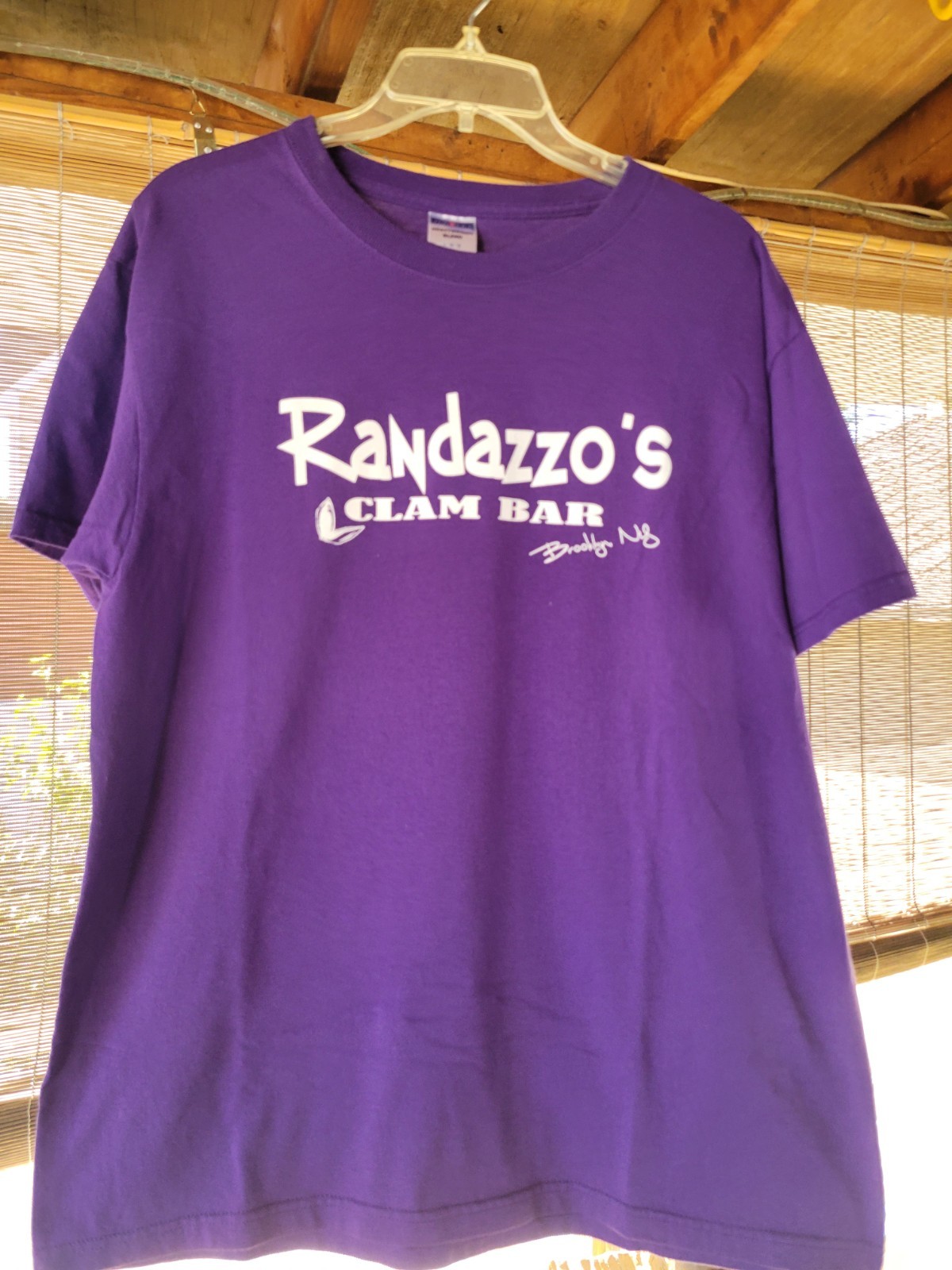 Randazzo's Clam Bar Shirt Brooklyn New York Men's Large T-shirt Purple L gallery