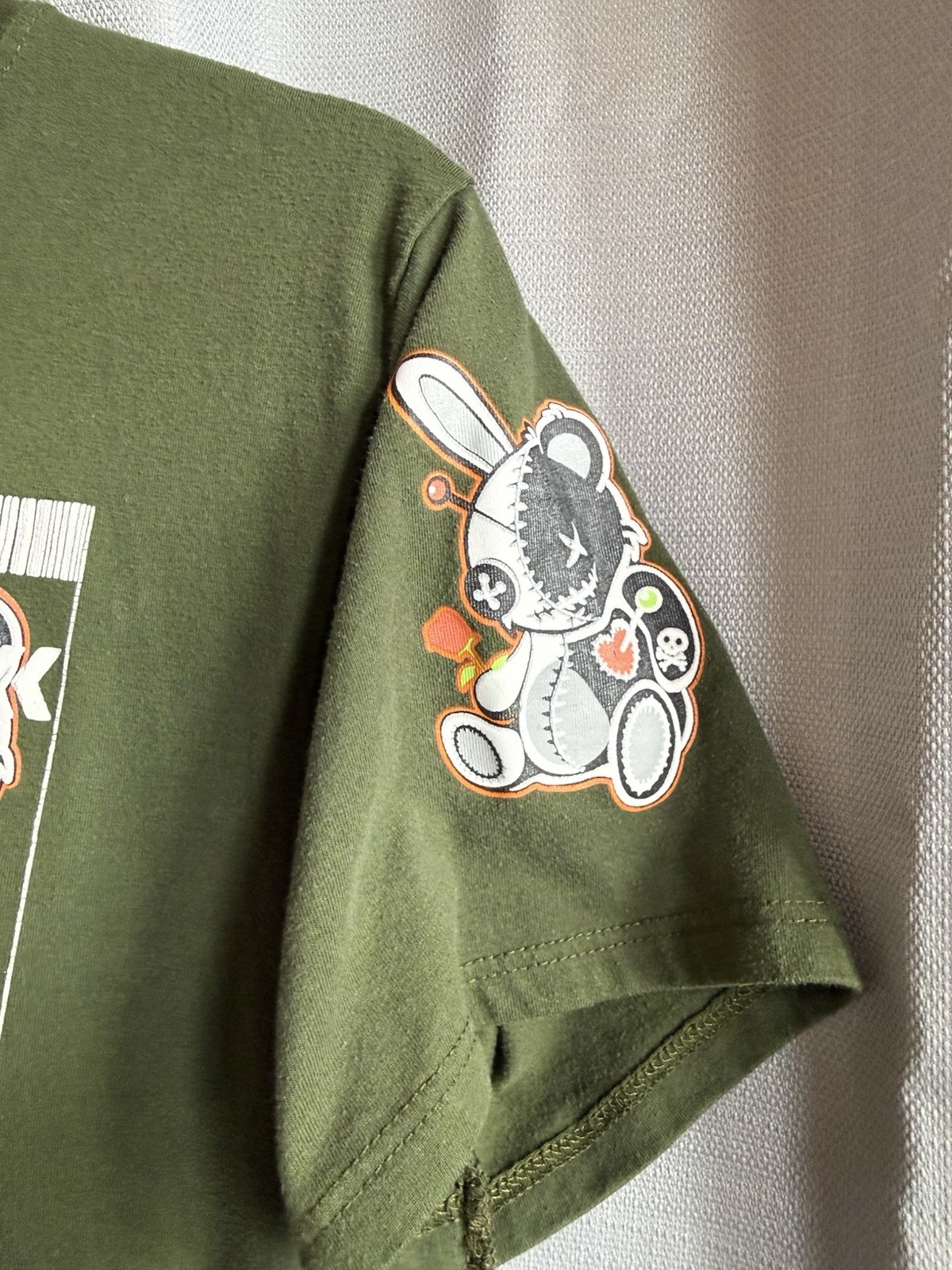 Shirt Youth Sz L 14/16 Olive Green Lucky Charm Sewn Voodoo Bear No Luck gallery