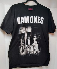 Ramones Tee Shirt 1 2 3 4 Sz Large Alstyle Ultimate CBGB Music