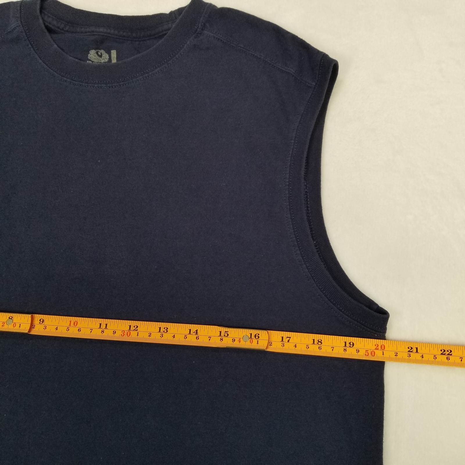 Fruit of the Loom Men's Medium Navy Blue Sleeveless Crewneck Tank Top Basic Fit gallery