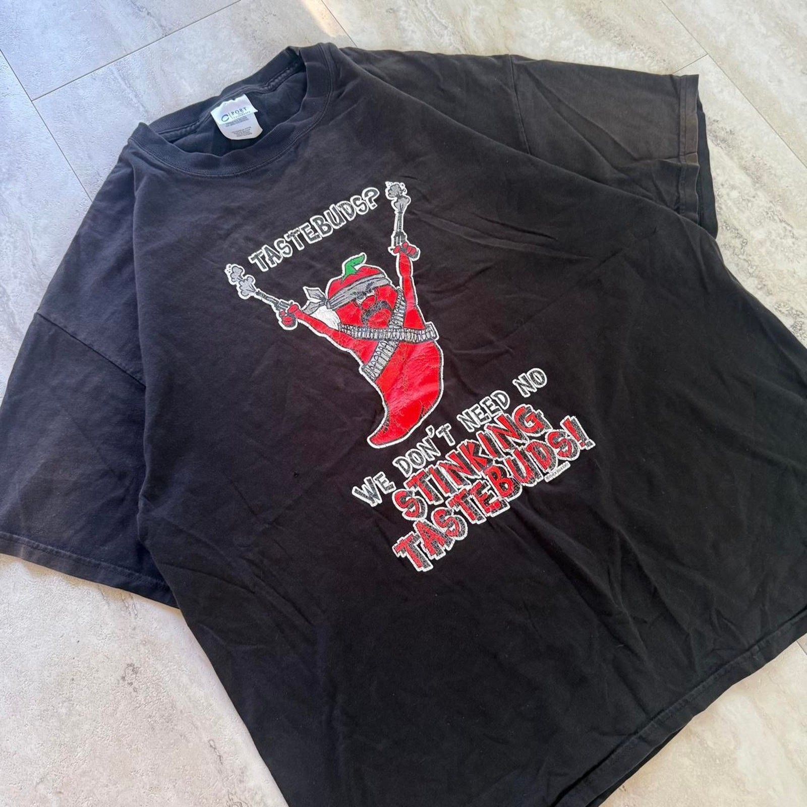 Vintage 90’s 2000’s Faded Black Chili Pepper Retro Graphic Tee gallery