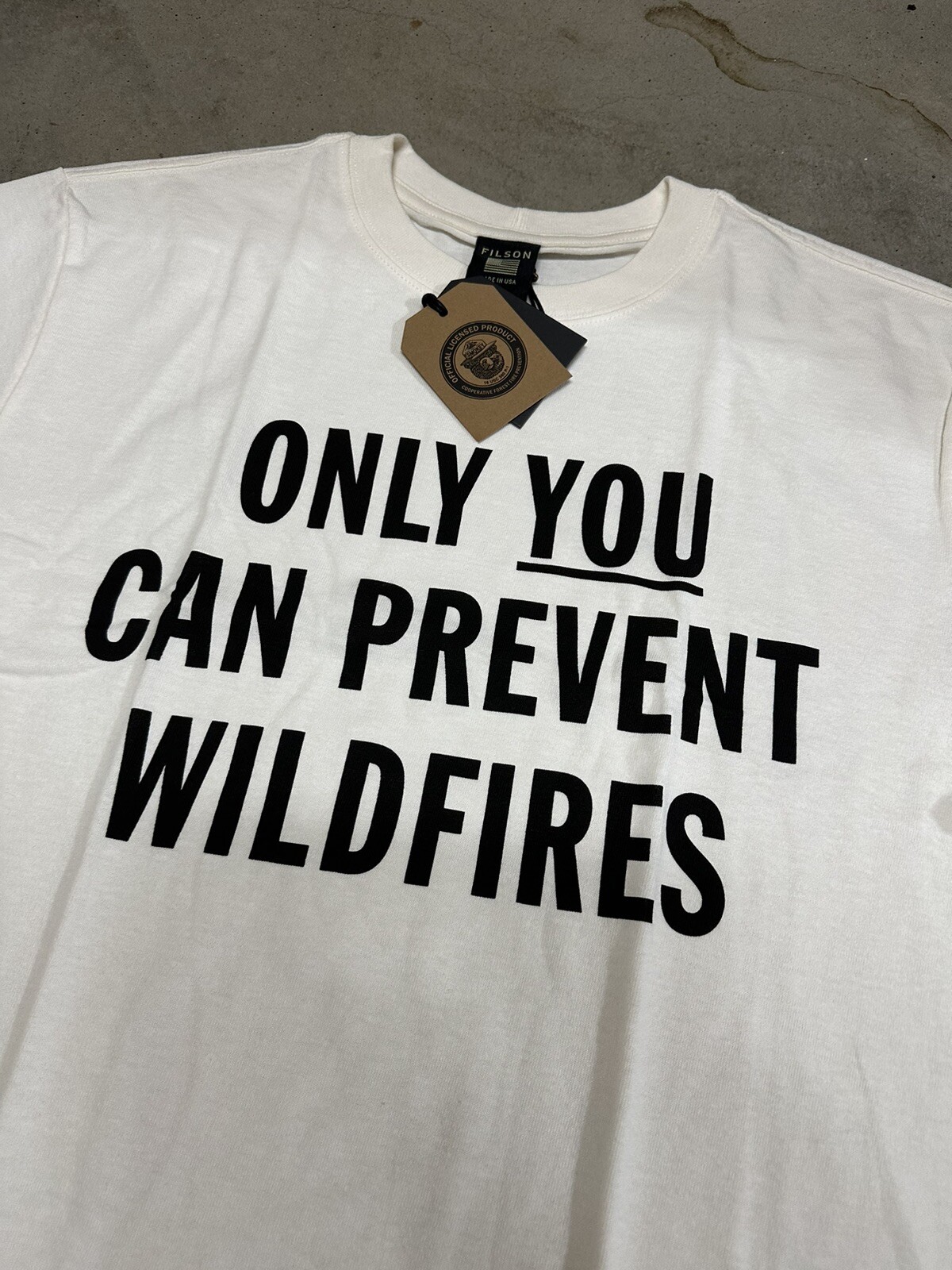 NWT Filson Smokey The Bear Only You Can Prevent Wildfires Mens Limited White gallery