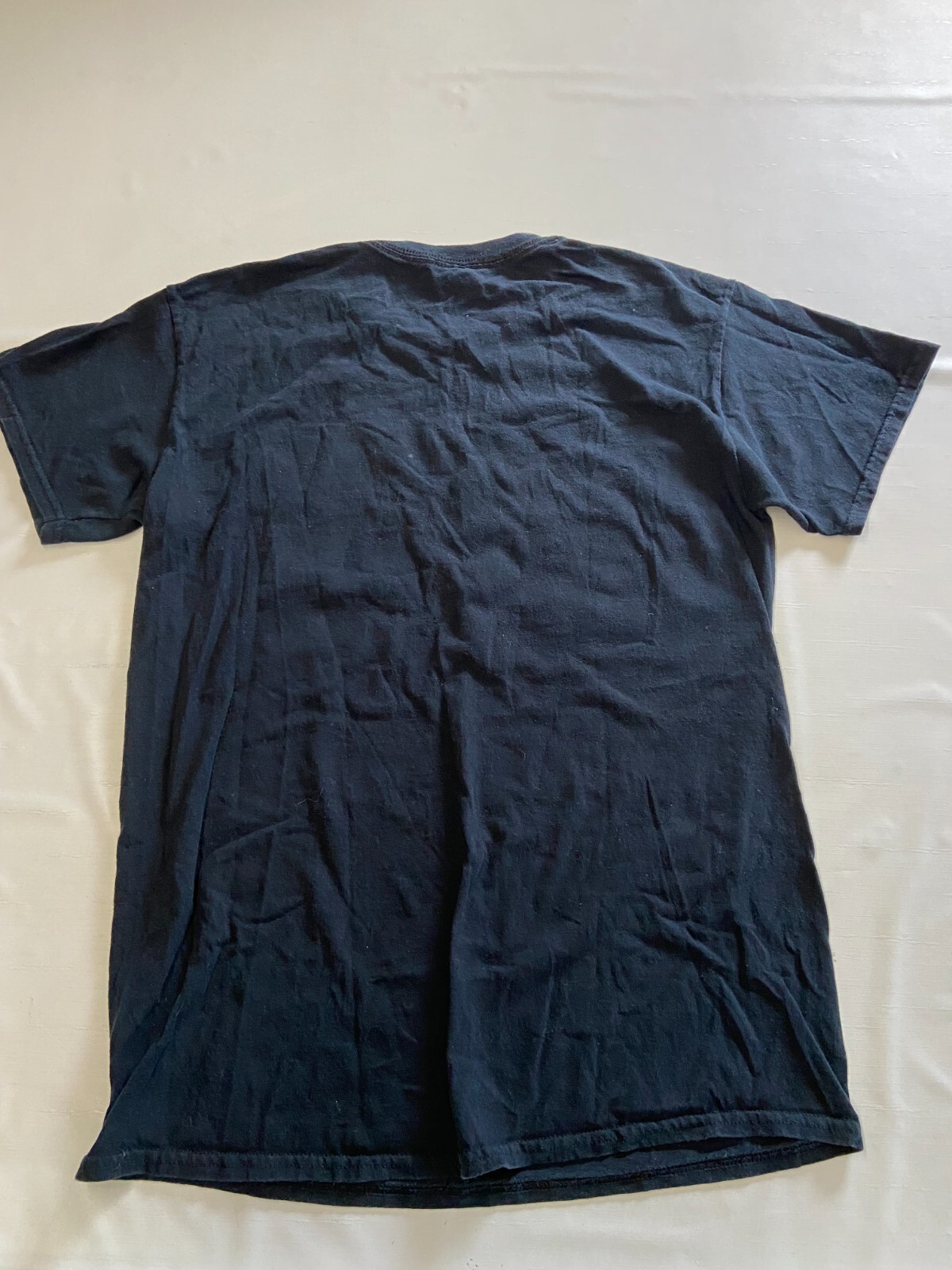 Mens GILDAN Black Vintage One Love World Graphic T Shirt Sz M gallery