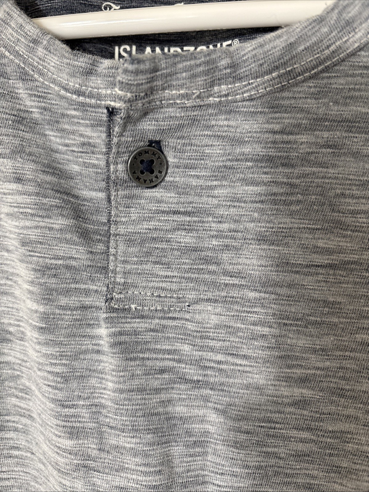 Tommy Bahama Men XL UPF 30 IslandZone Henley Shirt Gray Heather gallery