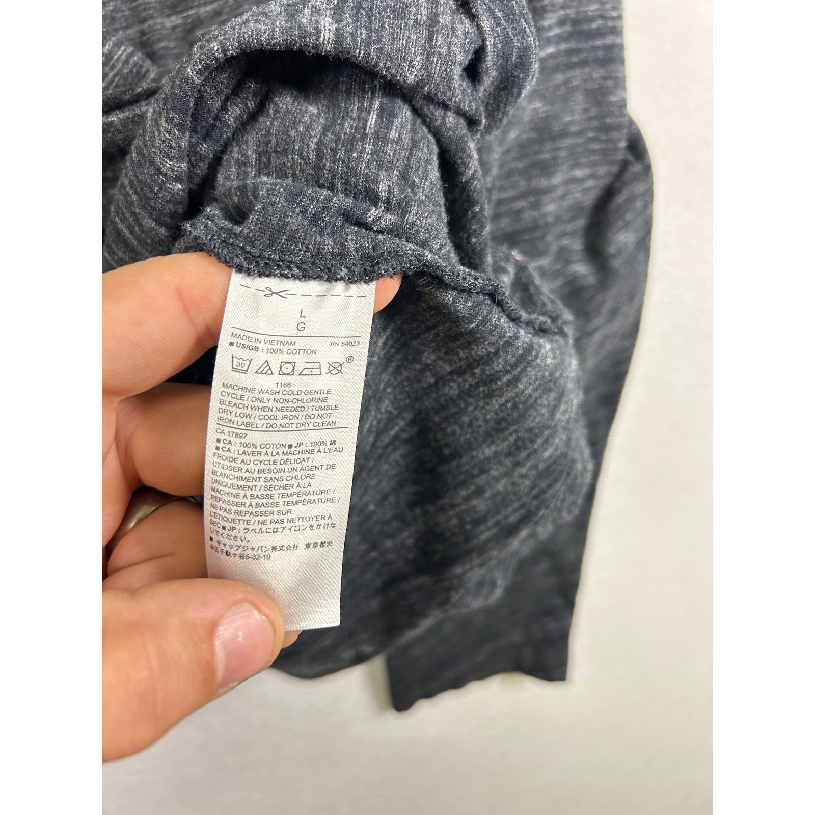 Banana Republic Henley Men Large Charcoal Gray Long Sleeve Cotton Vintage Shirt gallery