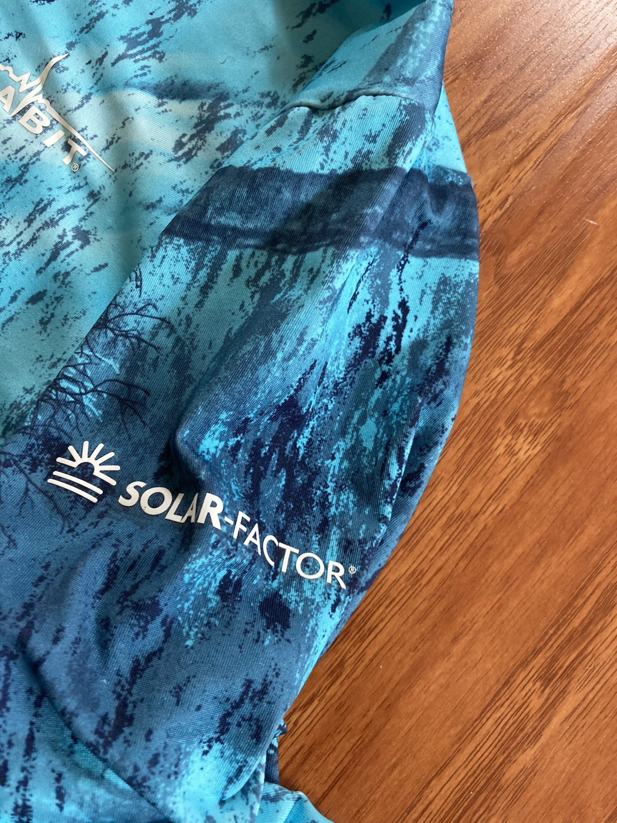 Habit Hoodie Shirt M Blue 40+ Solar Factor Realtree Fishing gallery