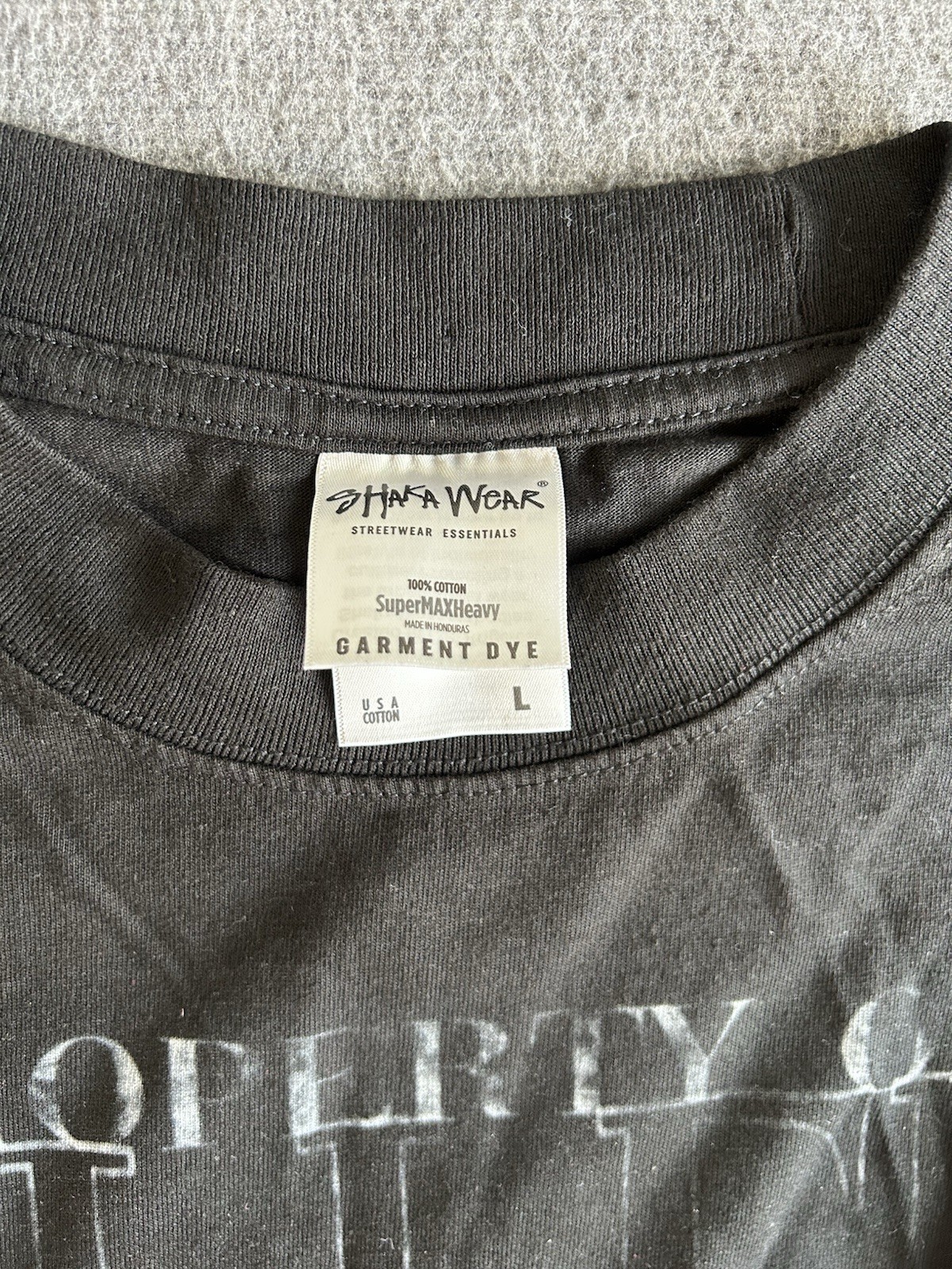Shaka Wear Men’s Super Max Heavyweight Stylish T-Shirt Sz L World Famous Gallery gallery