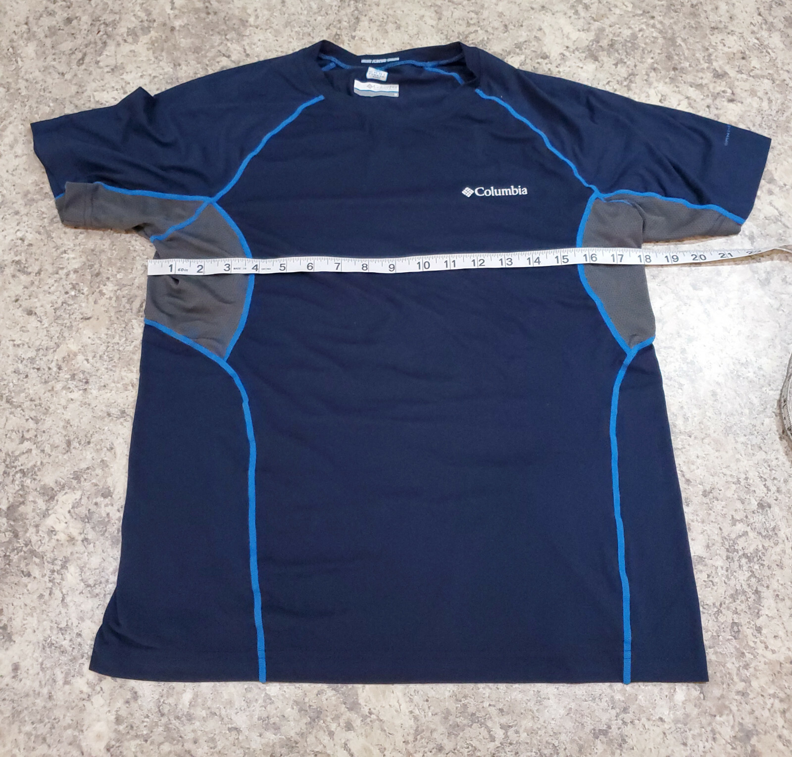 Columbia Shirt Men M Short Sleeve Blue Fishing Beach Outdoor OmniZero Microfiber gallery