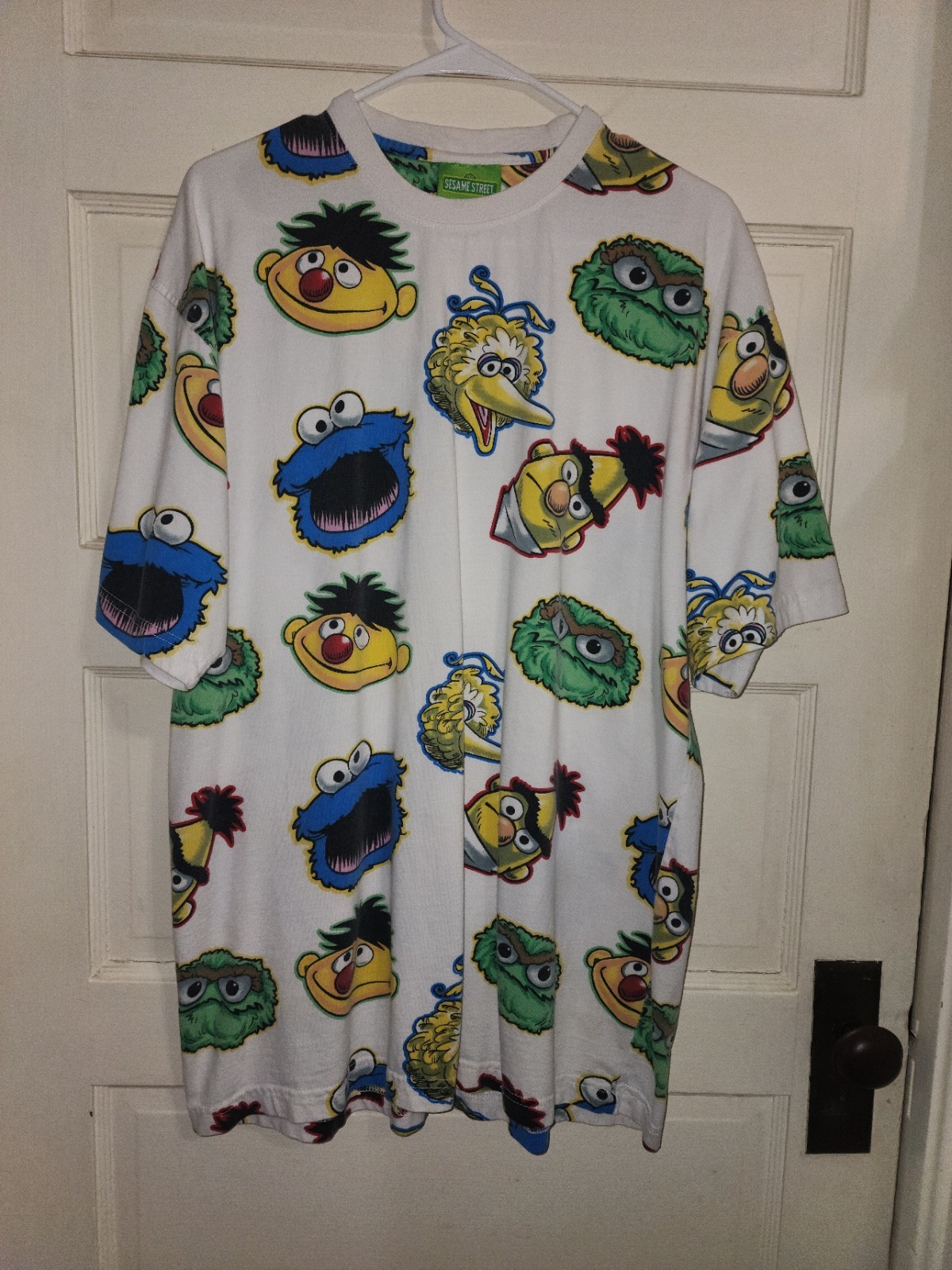 Sesame Street T Shirt Bert Ernie Big Bird Oscar Grouch Cookie Monster Vintage XL
