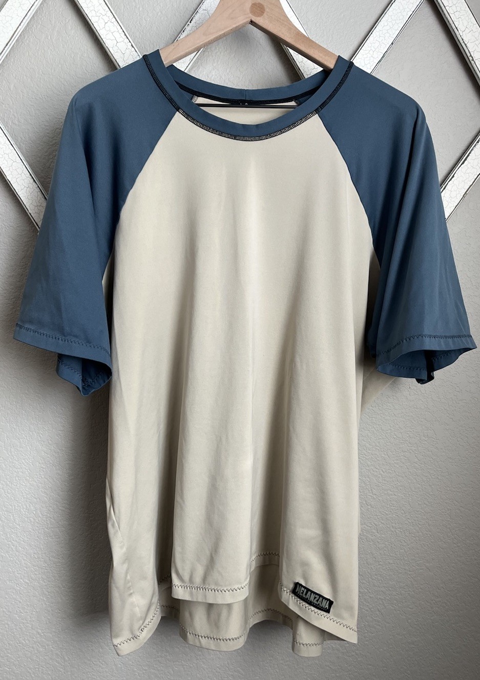 Melanzana Men’s XL/2XL Two-Tone Short Sleeve T-Shirt – No Tag, See Measurements