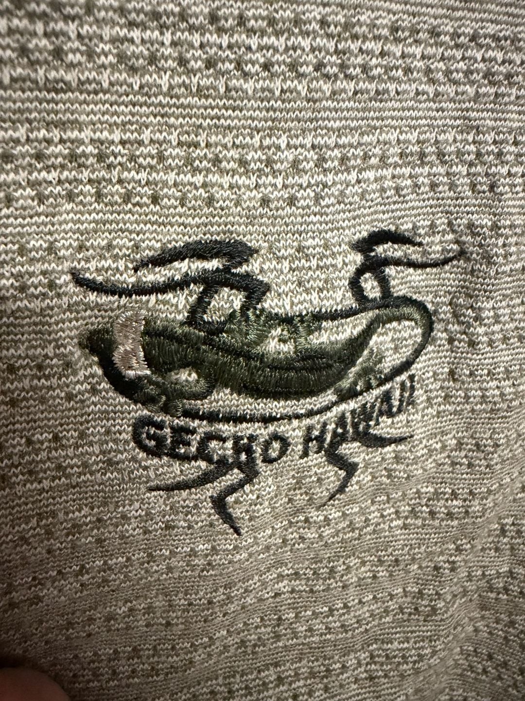 Vintage 90s Gecko Hawaii Embroidered Logo Textured Knit Striped T-Shirt gallery